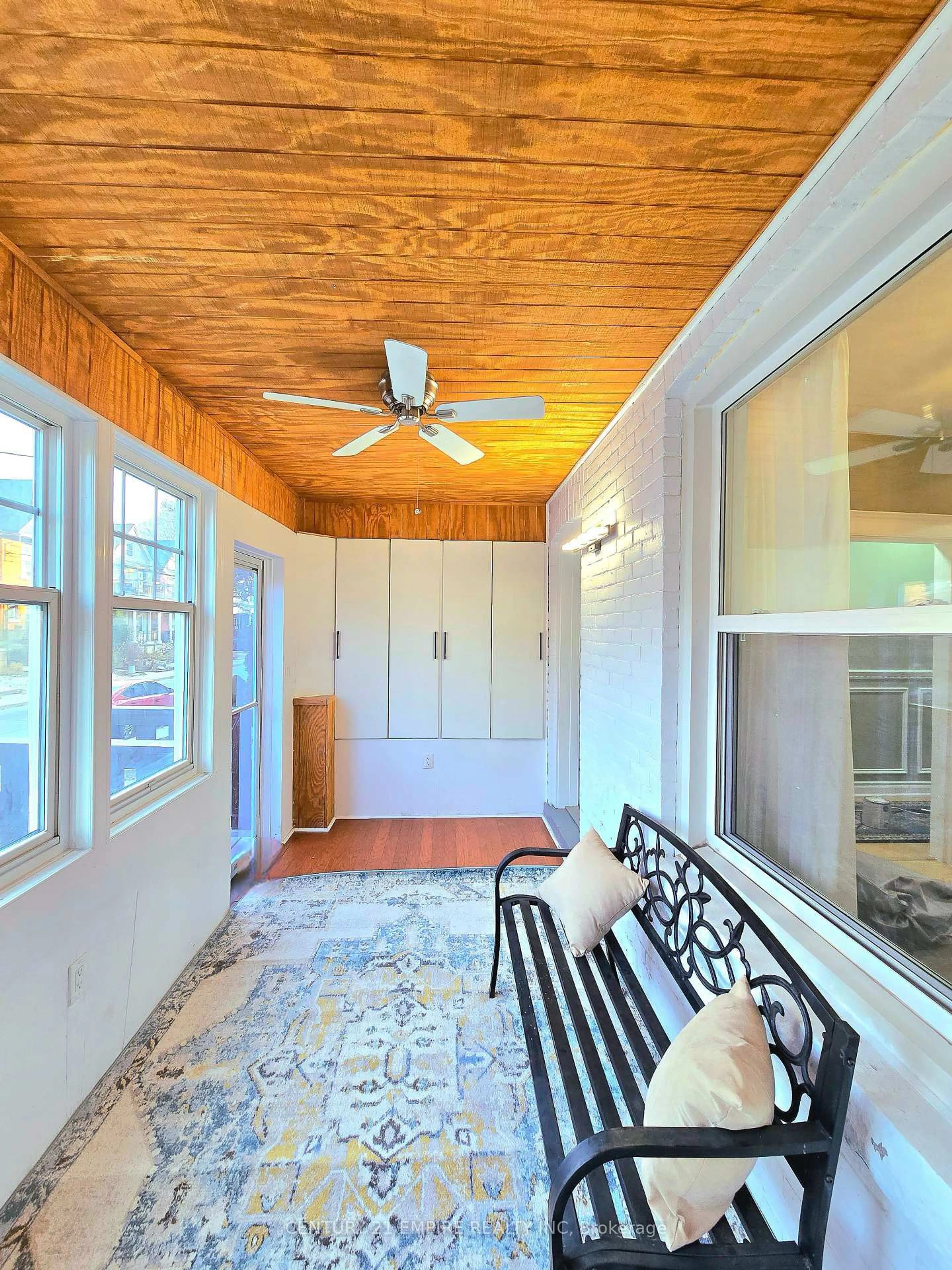 Indoor entryway for 61 Stirton St, Hamilton Ontario L8L 6E7