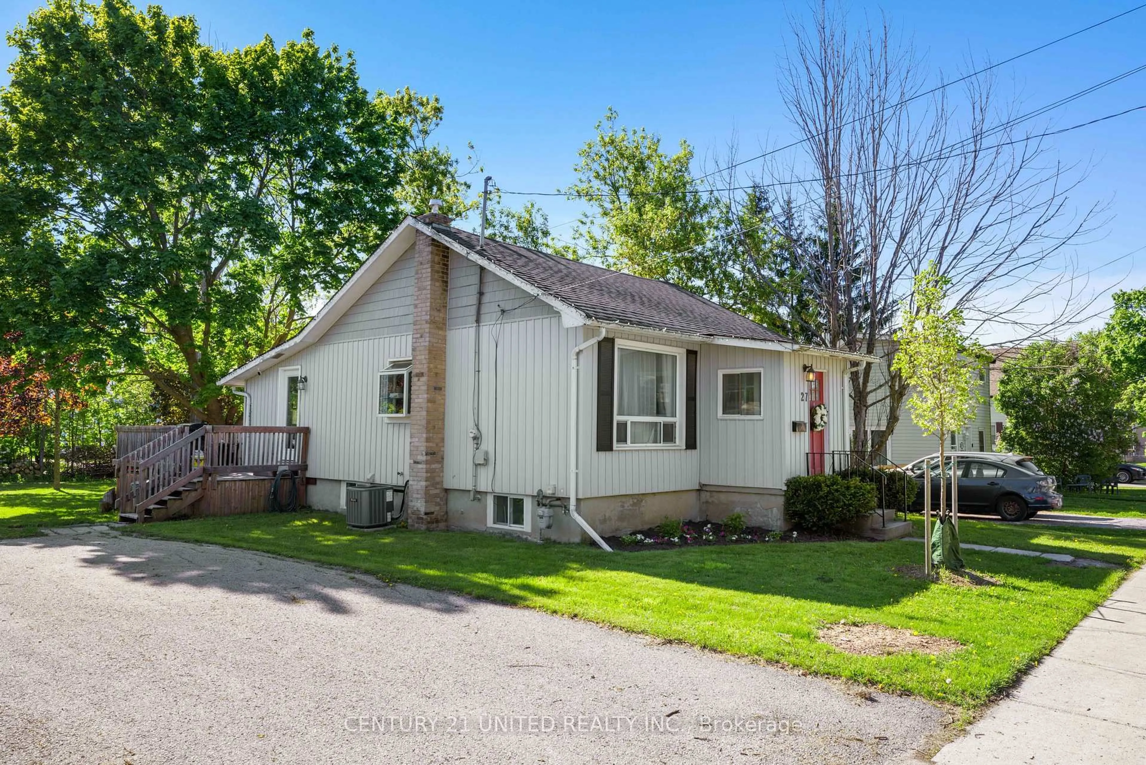 Home with vinyl exterior material, street for 27 St Patrick St, Kawartha Lakes Ontario K9V 1R2