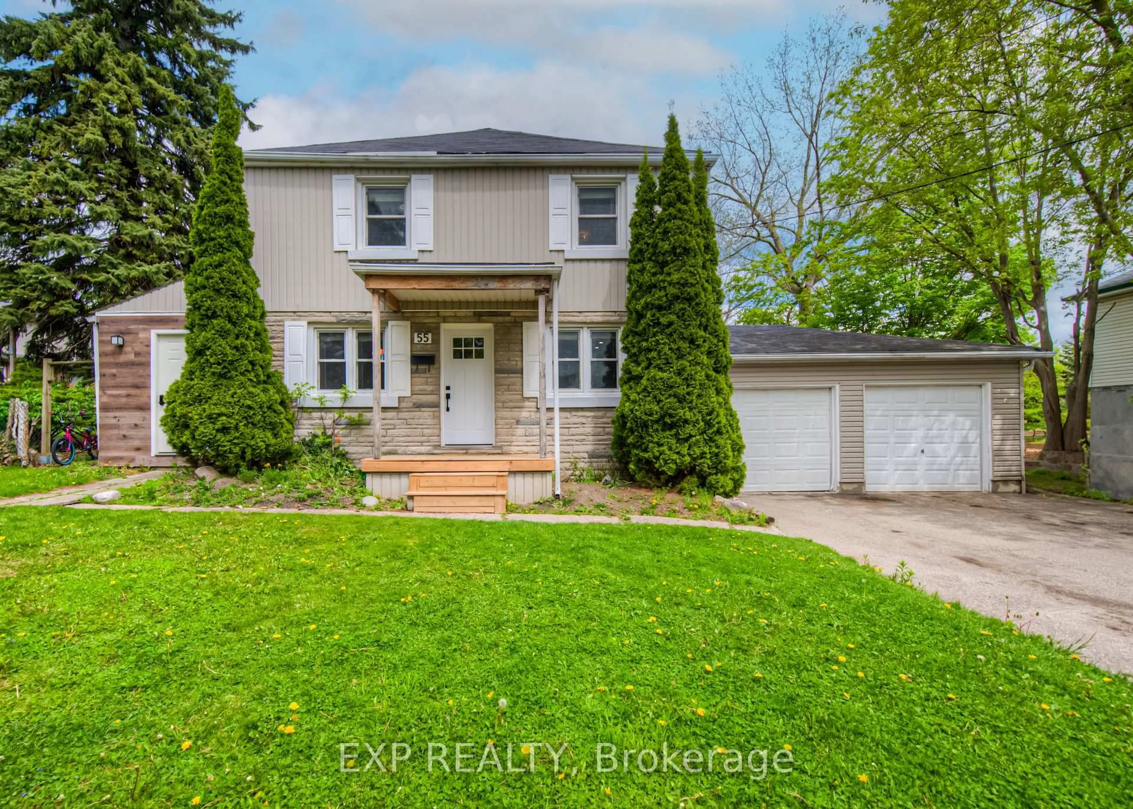 A pic from outside/outdoor area/front of a property/back of a property/a pic from drone, street for 55 Stafford St, Woodstock Ontario N4S 3Z8