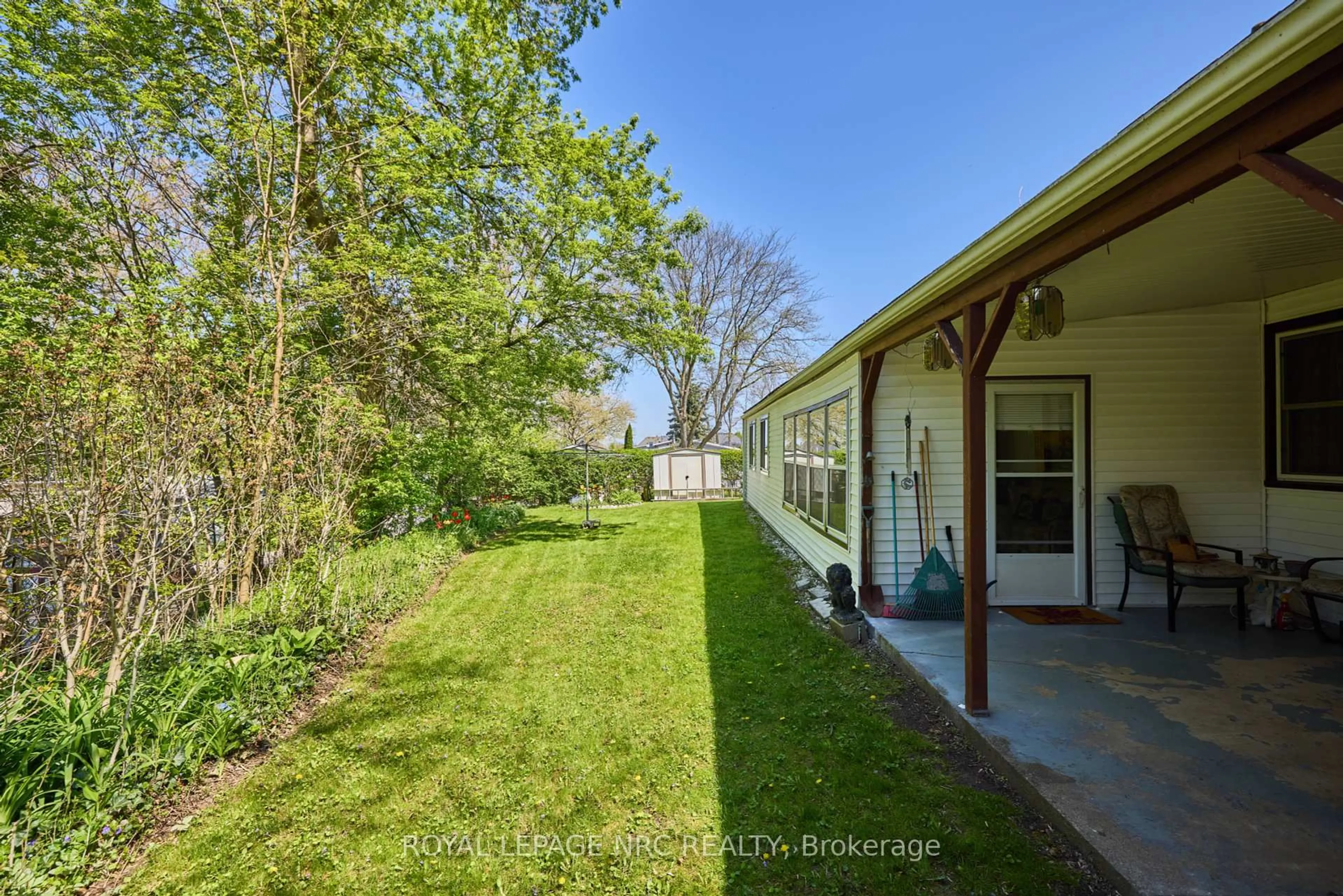 Patio, street for 23 Four Mile Creek Rd #240, Niagara-on-the-Lake Ontario L0S 1J1