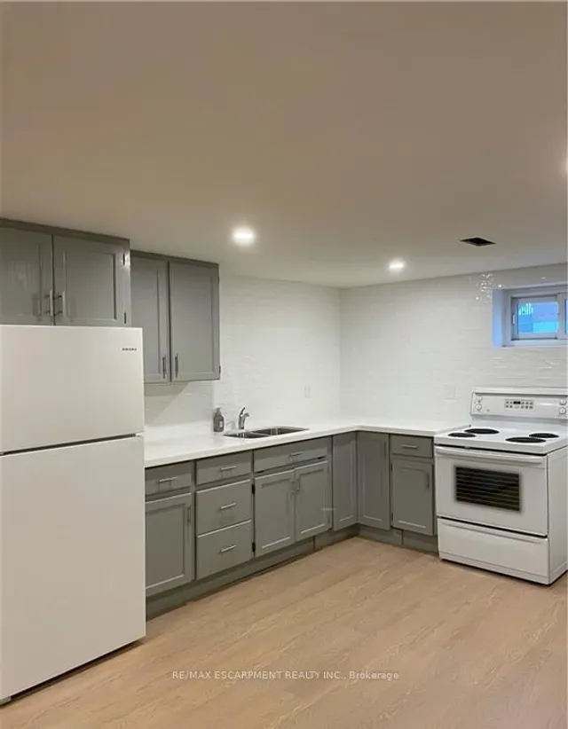 Additional property image - 808 Tenth Ave