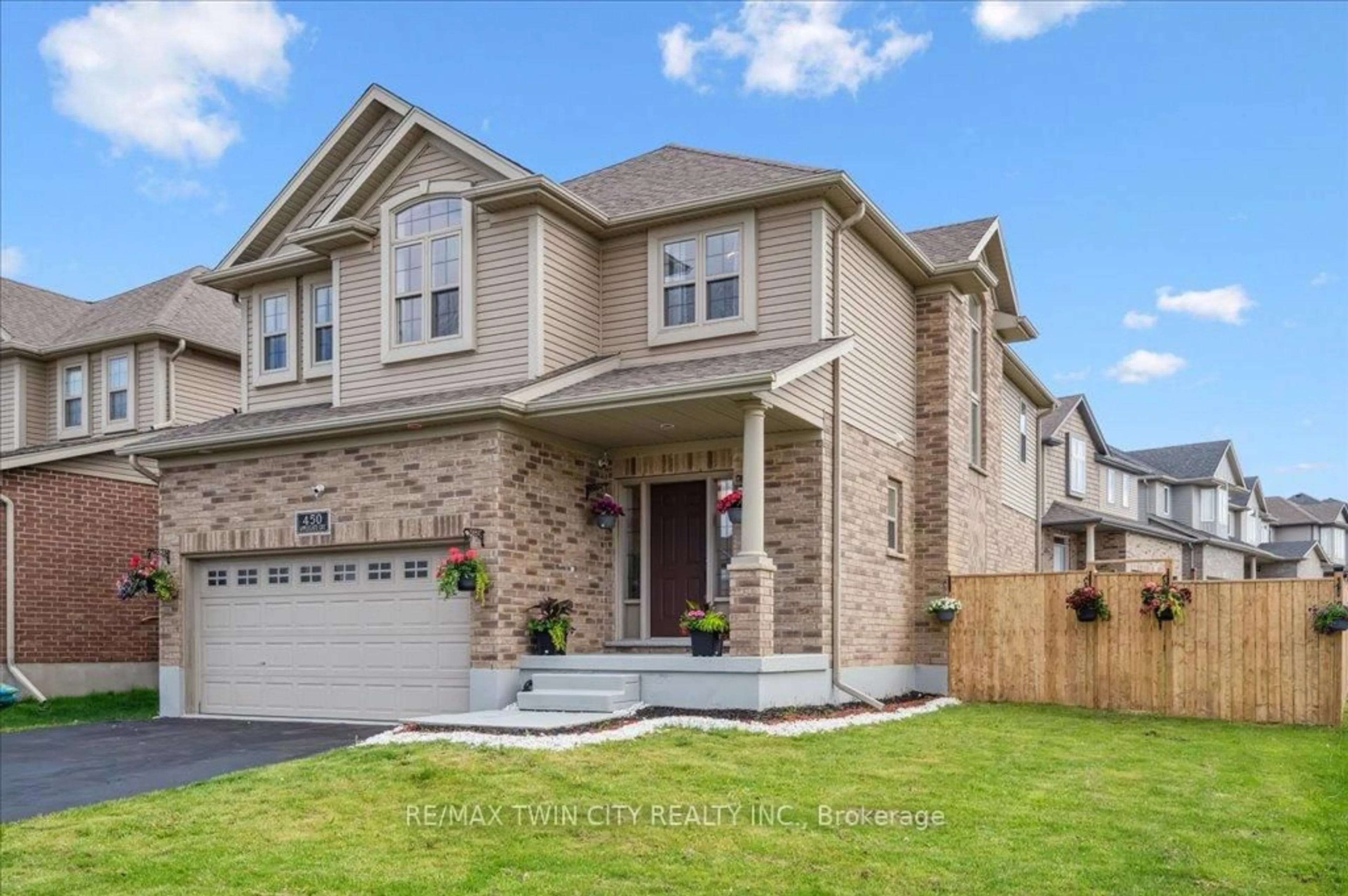 Home with brick exterior material, street for 450 Applegate Crt, Waterloo Ontario N2T 0A9