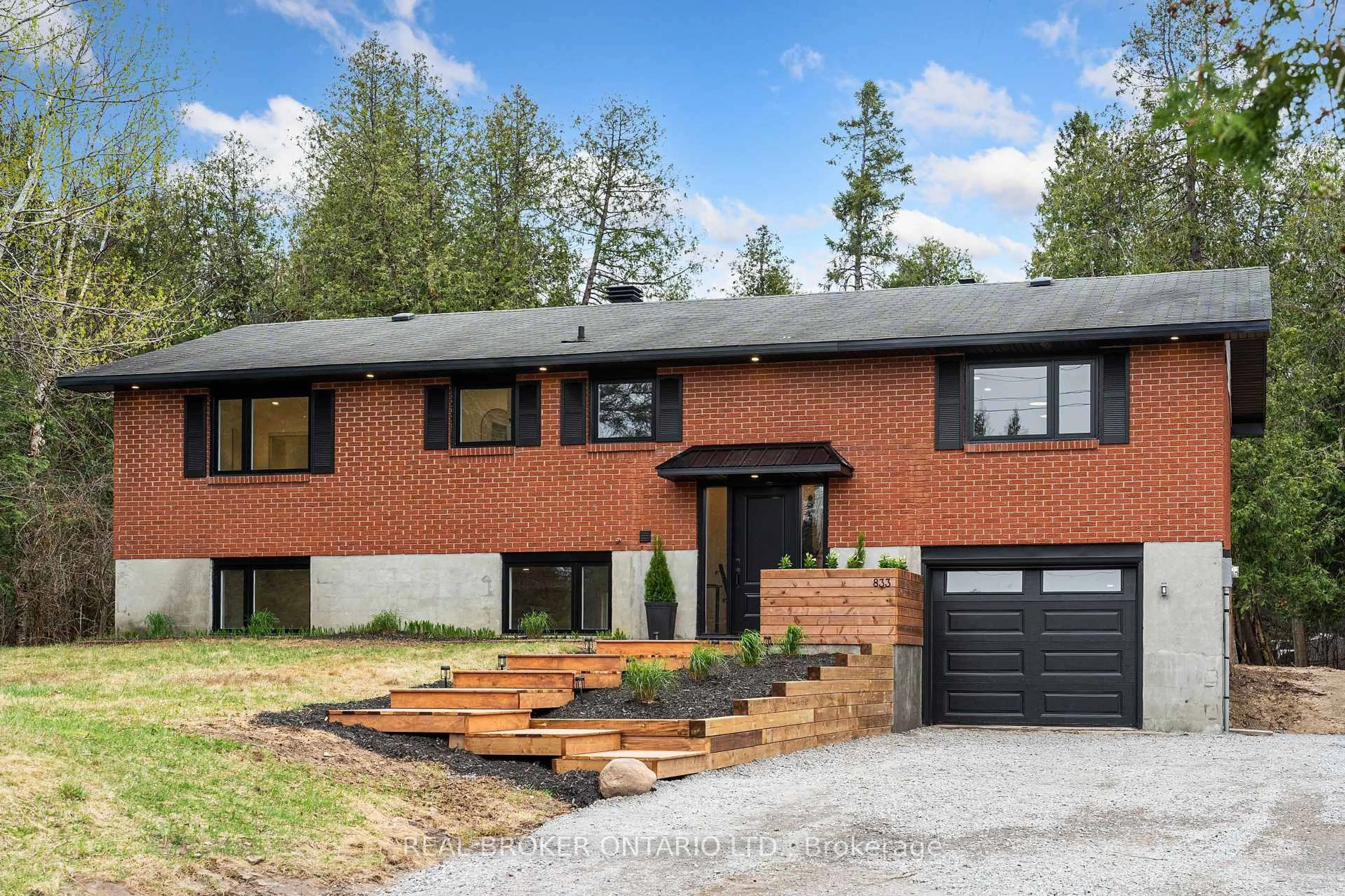 Home with brick exterior material, unknown for 833 Beavertail Rd, Carp Ontario K0A 1L0