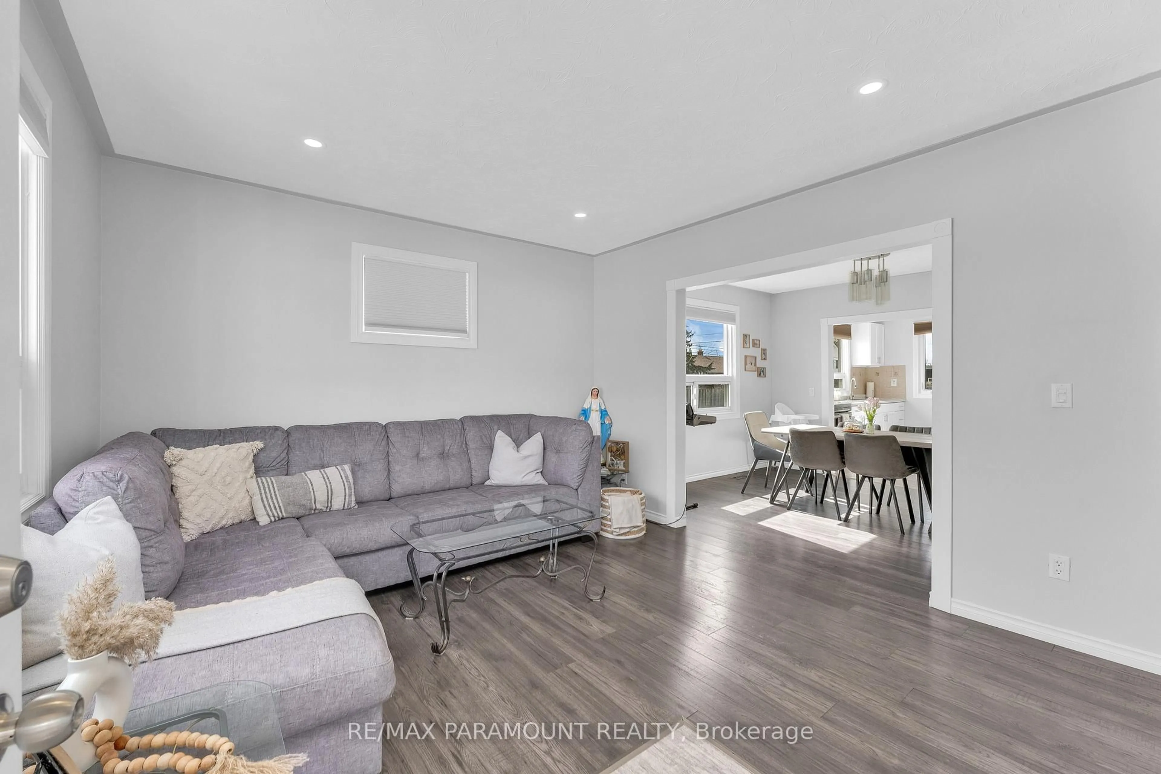 Living room with furniture, unknown for 1495 ARTHUR Rd, Windsor Ontario N8Y 3Y8