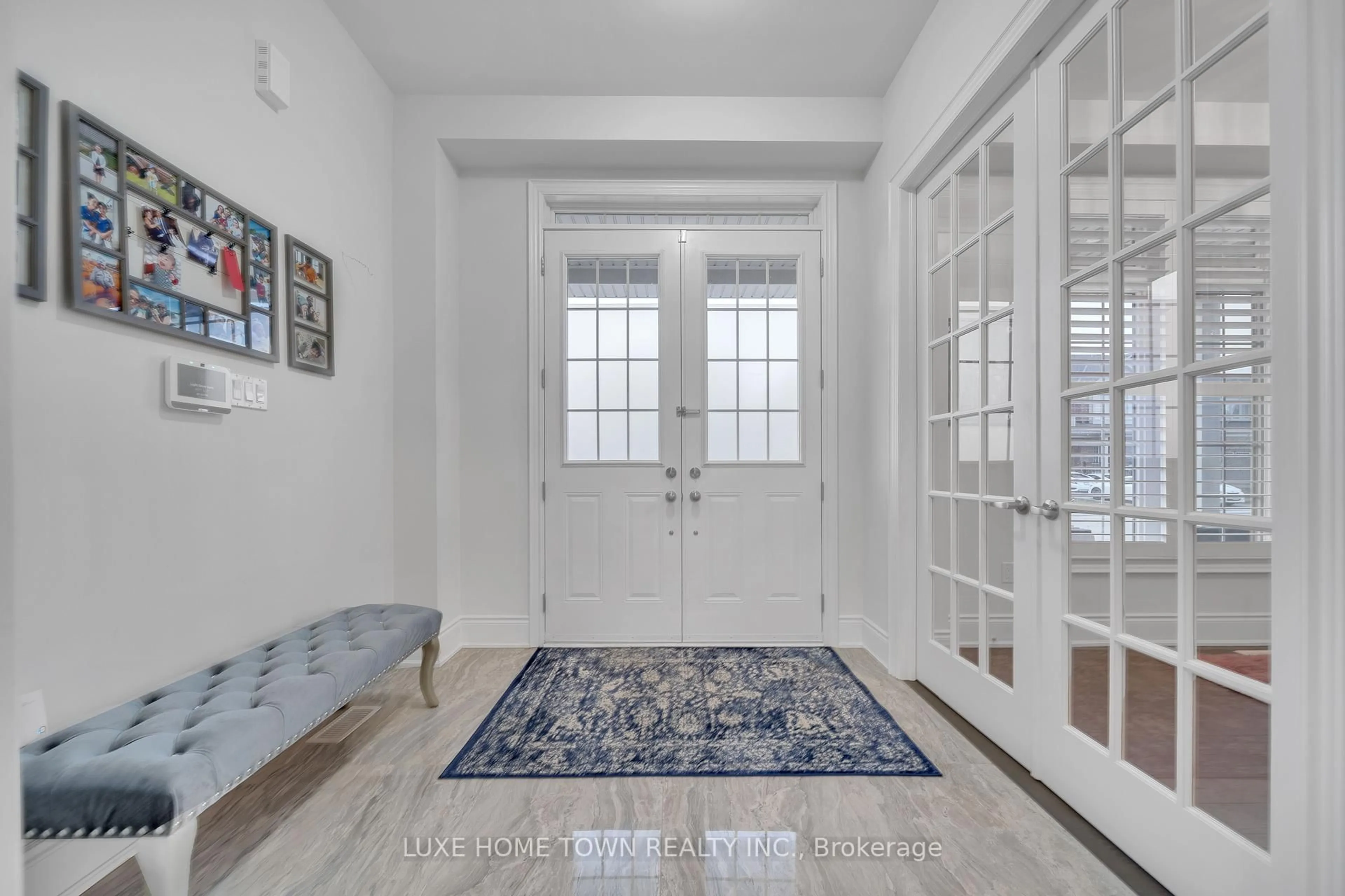 Indoor entryway for 15 Dass Dr, Centre Wellington Ontario N1M 0J2