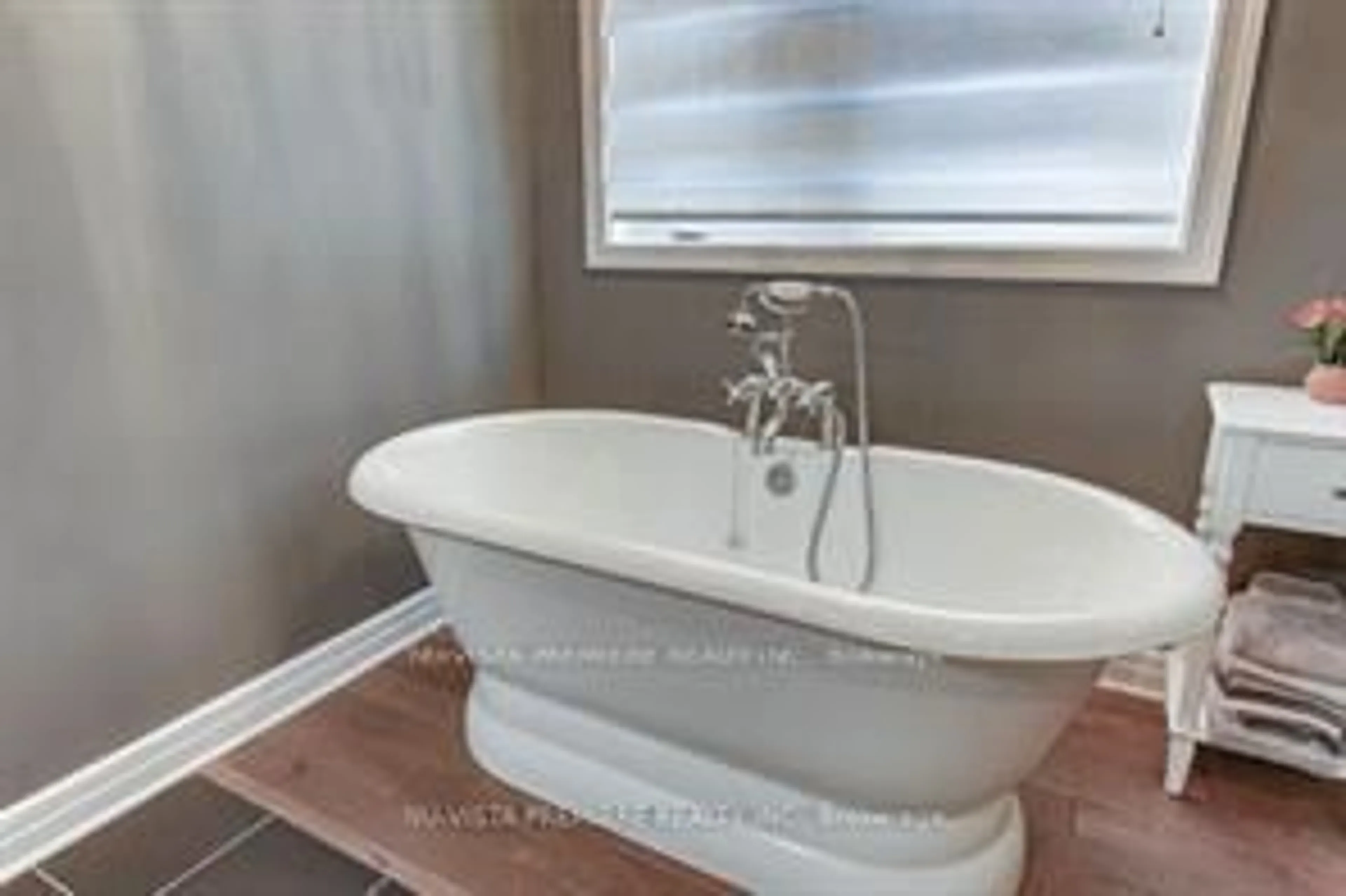 Contemporary bathroom, ceramic/tile floor for 1630 Shore Rd #18, London South Ontario N6K 5B9