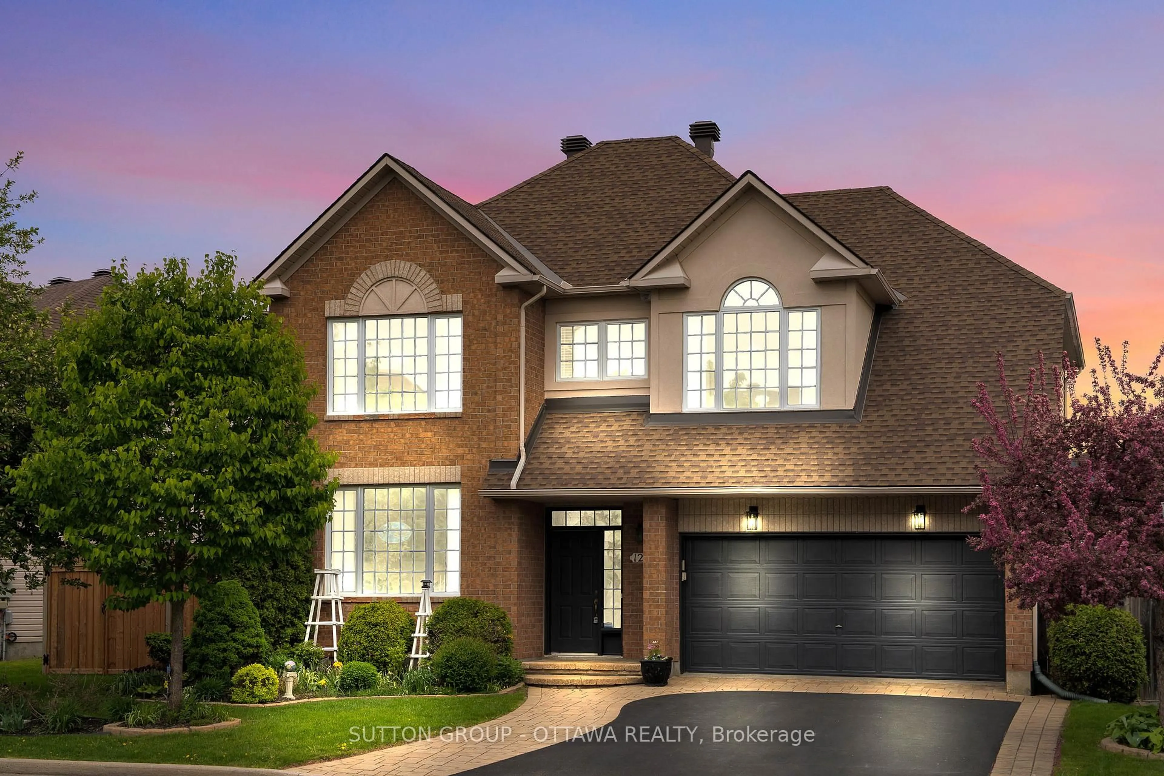 Home with brick exterior material, street for 123 Annapolis Circ, Ottawa Ontario K1V 1Z3