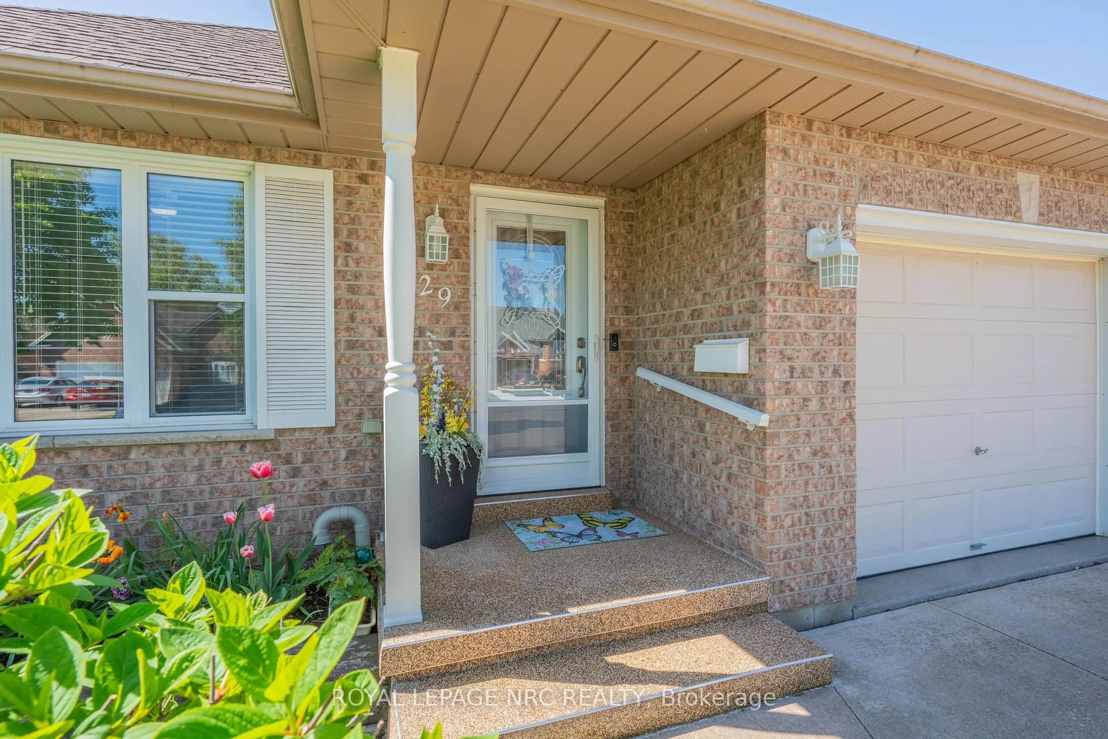 Unknown for 29 Jefferson Crt, Welland Ontario L3C 7G5