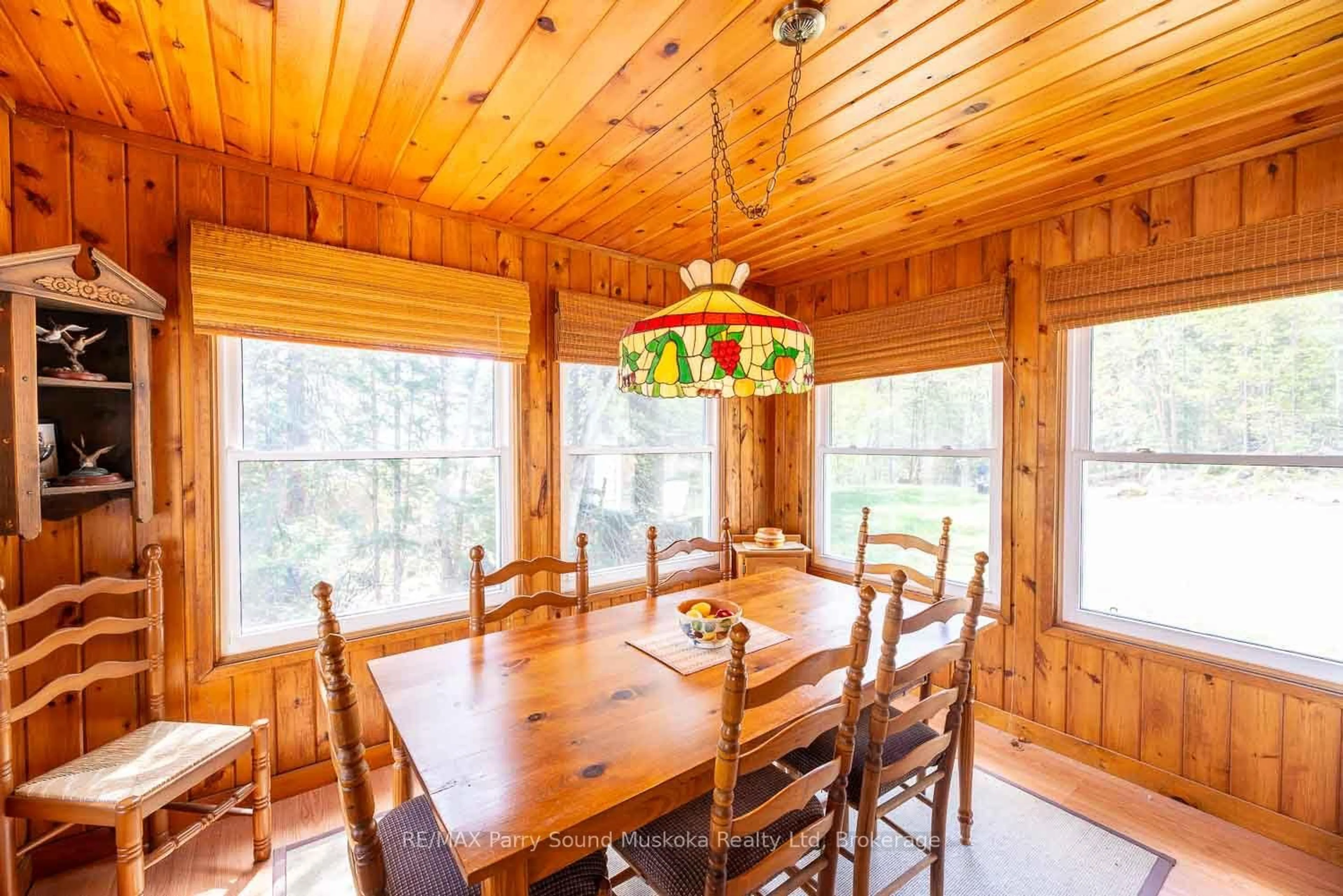 Dining room, wood/laminate floor for 1931 B South Horn Lake Rd, Magnetawan Ontario P0A 1C0