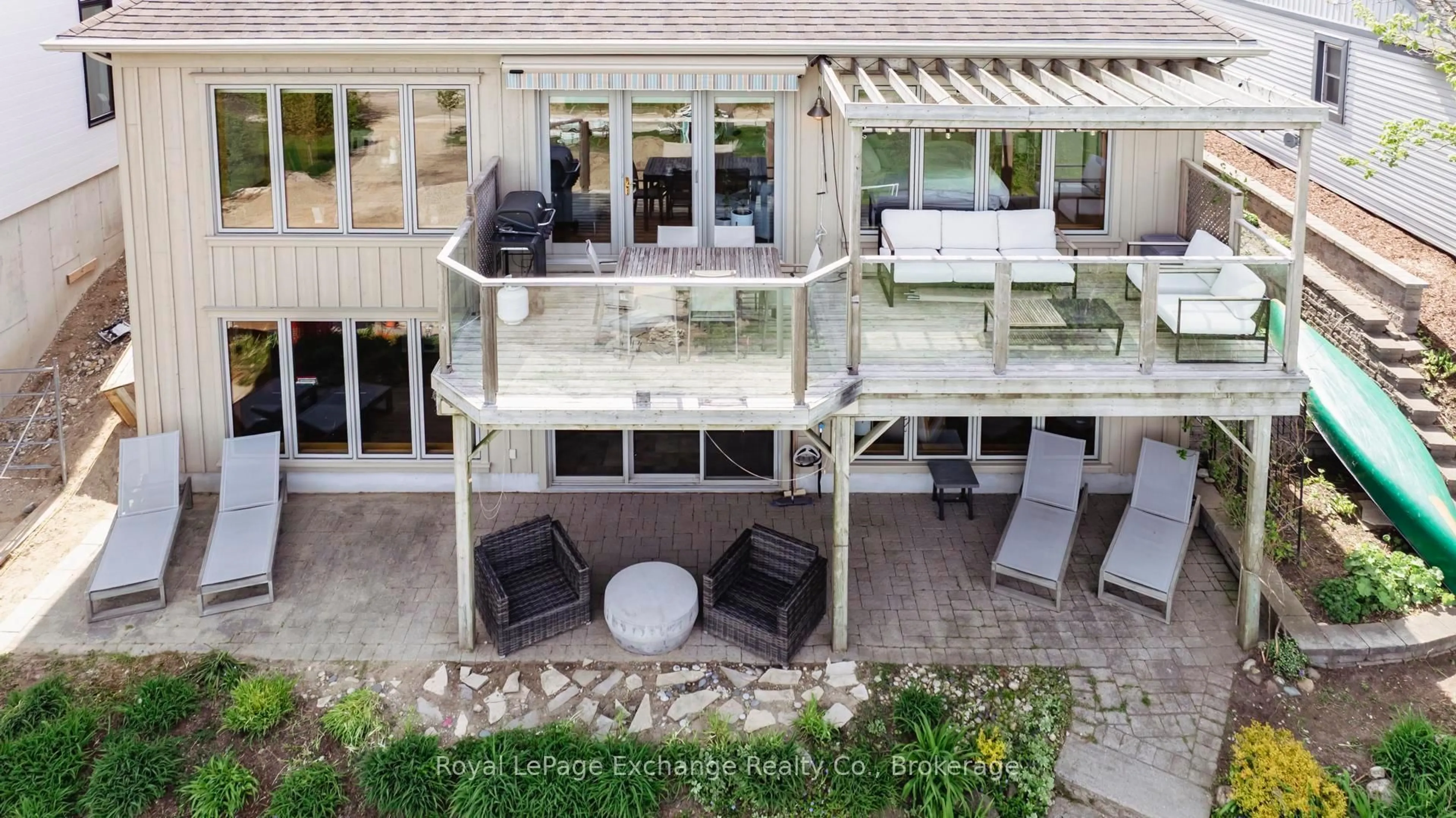 Patio, street for 554 Huron Terr, Kincardine Ontario N2Z 2H5
