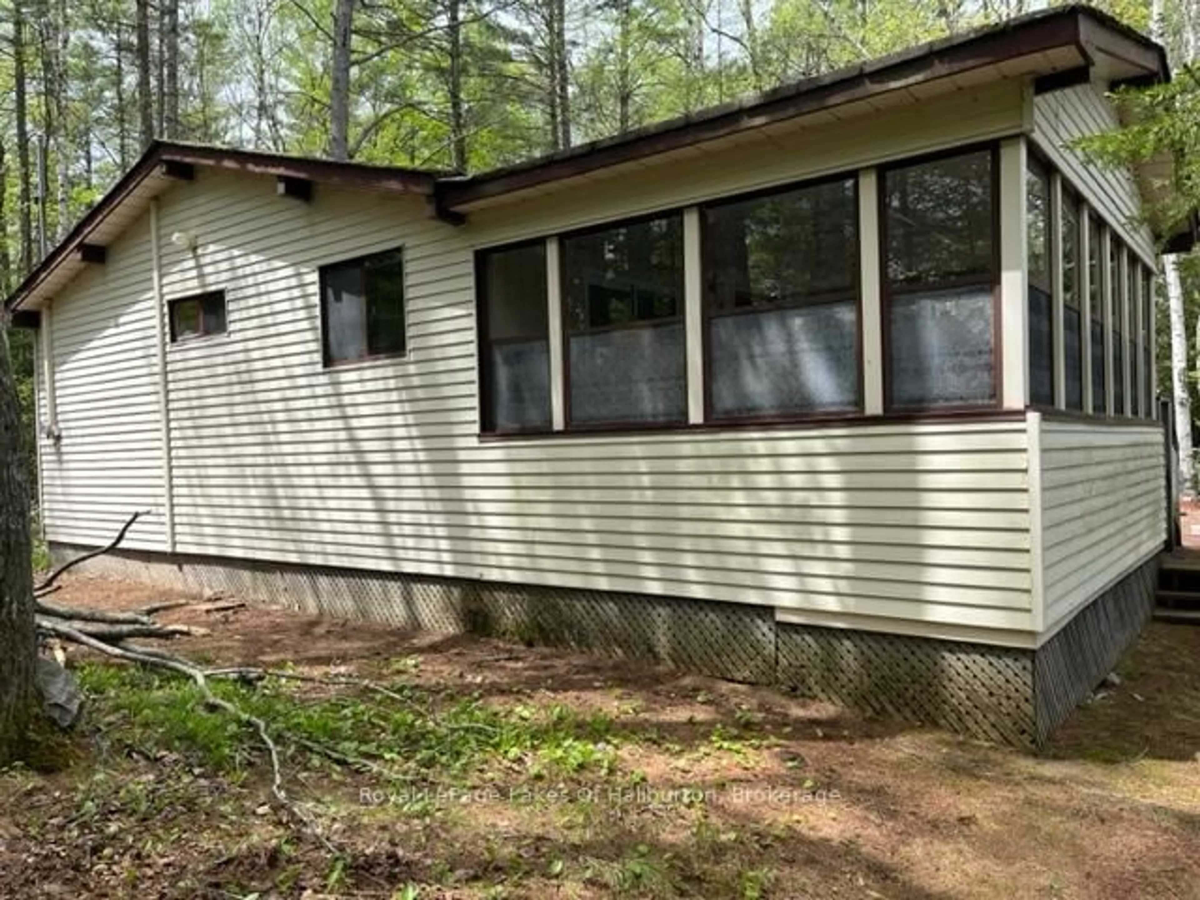 Home with vinyl exterior material, unknown for 1183 Kendrick Creek Lane, Minden Hills Ontario K0M 2K0