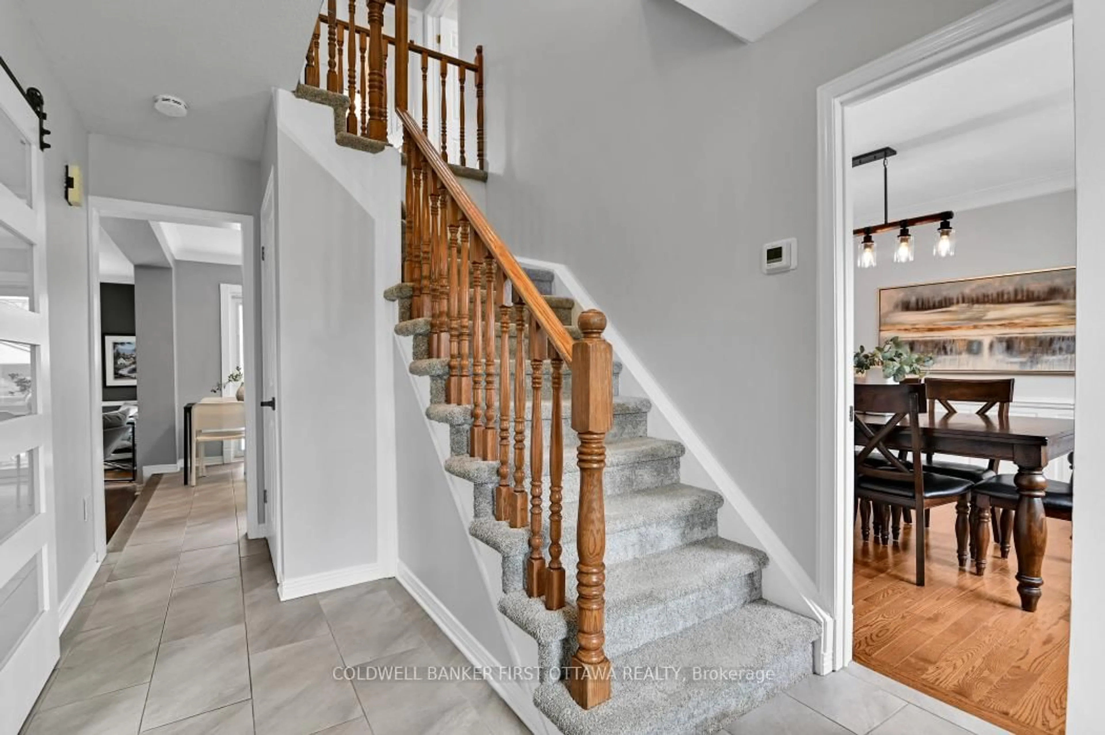 Stairs for 17 Nanook Cres, Kanata Ontario K2L 2A6