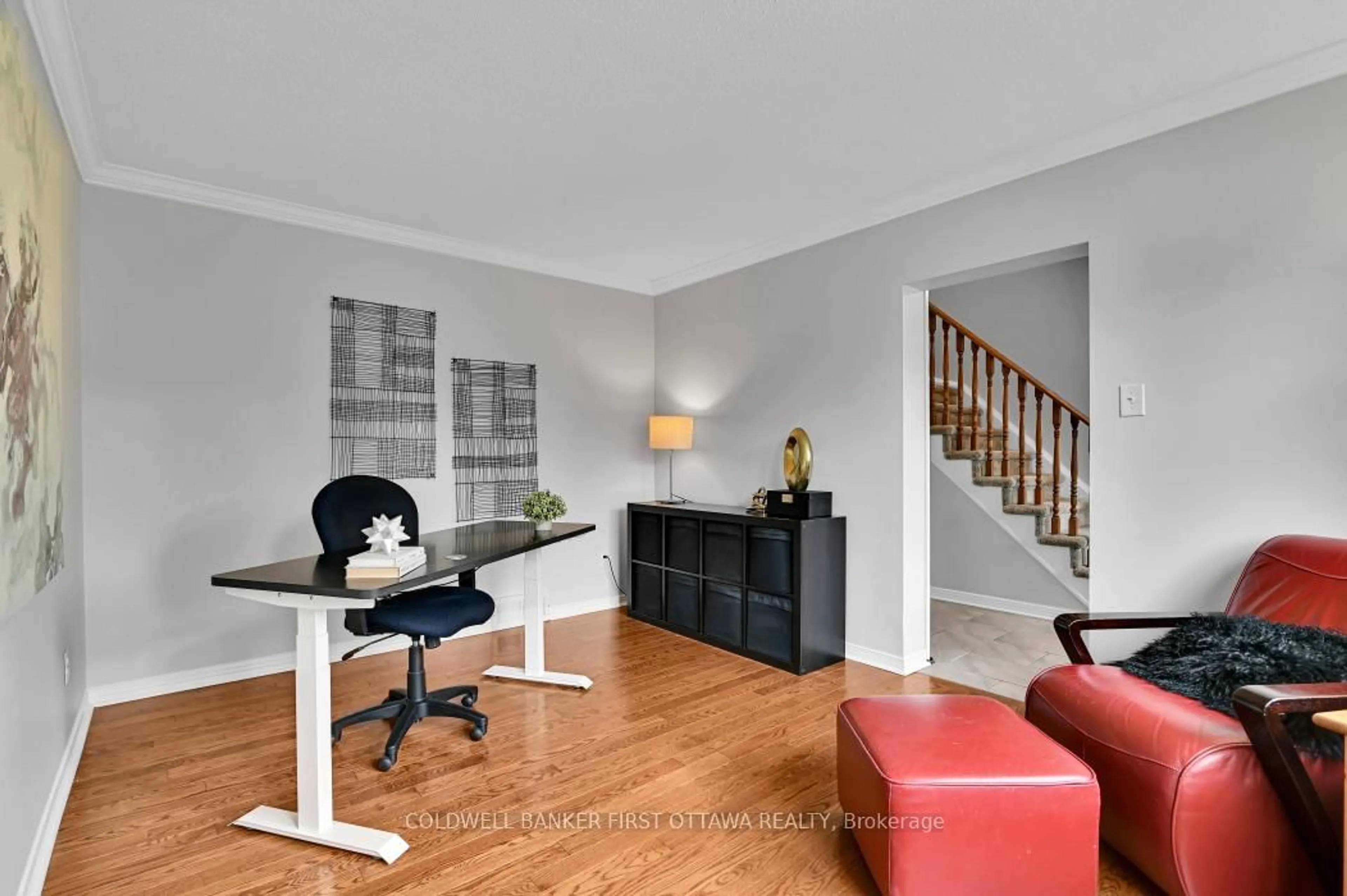 Unknown for 17 Nanook Cres, Kanata Ontario K2L 2A6