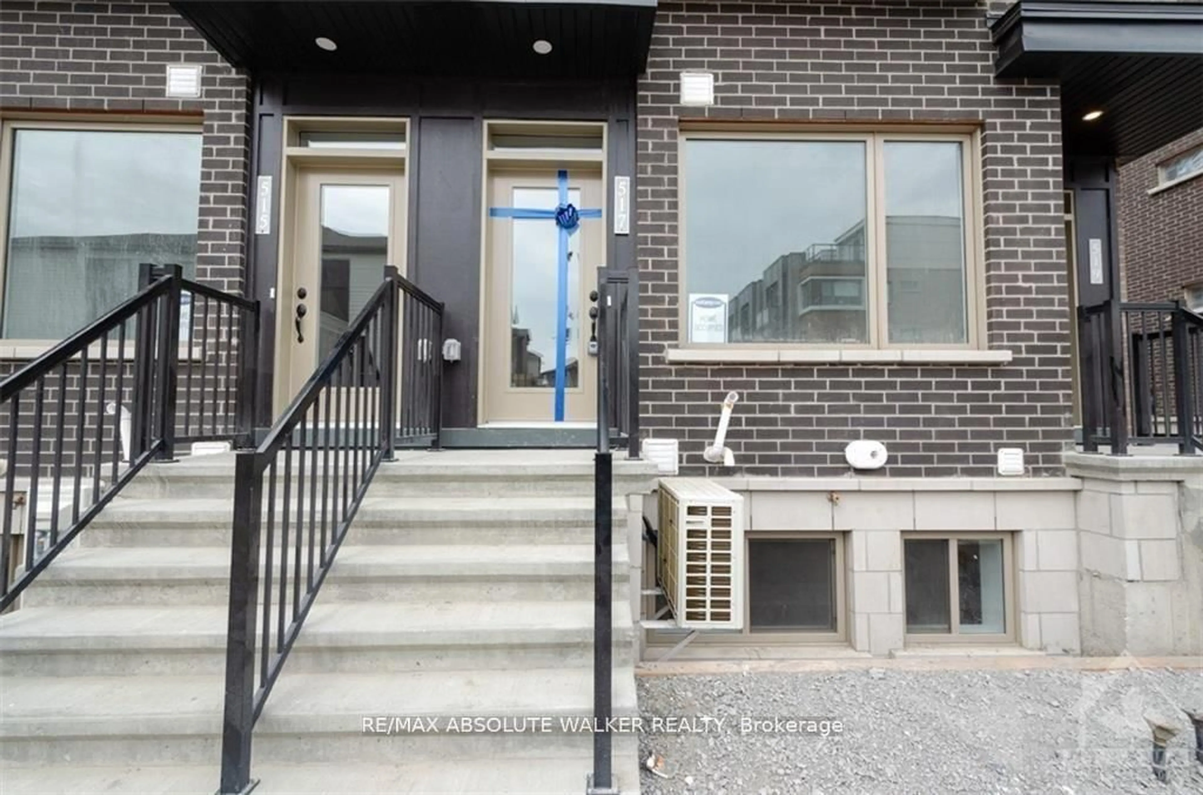 Unknown for 517 Takamose Private Rd, Ottawa Ontario K1K 5A5