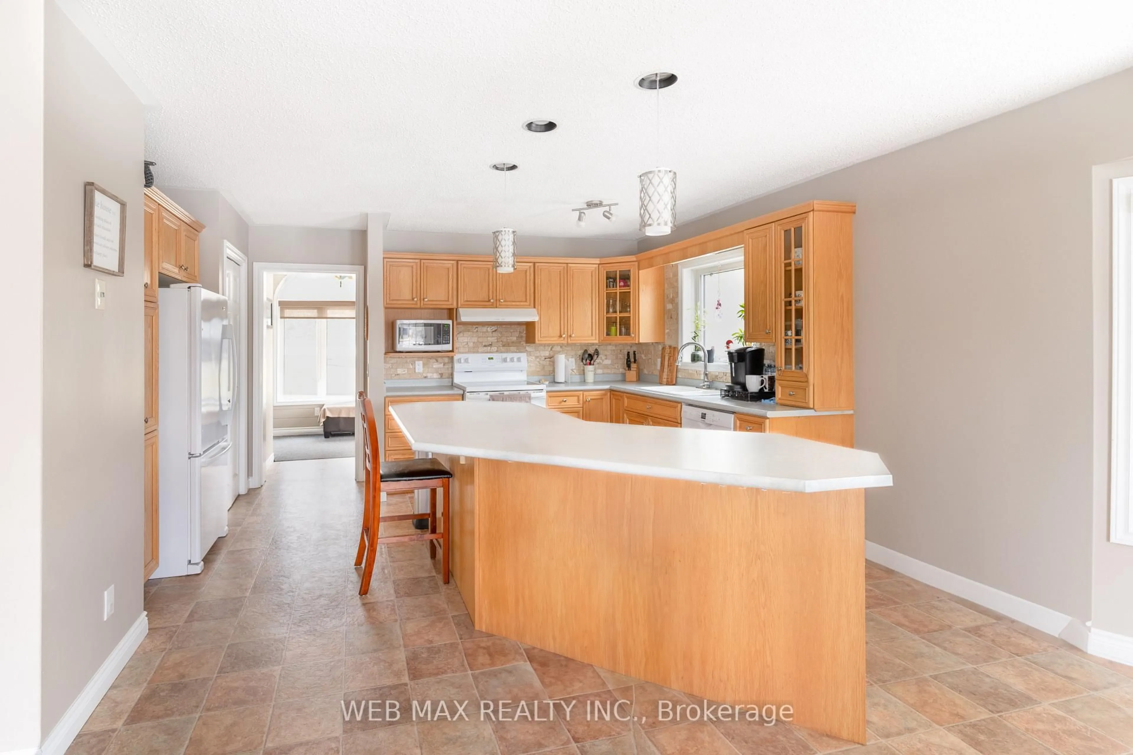 Open concept kitchen, unknown for 487 Lake Rosalind Rd 4 Rd, Brockton Ontario N4N 3B9
