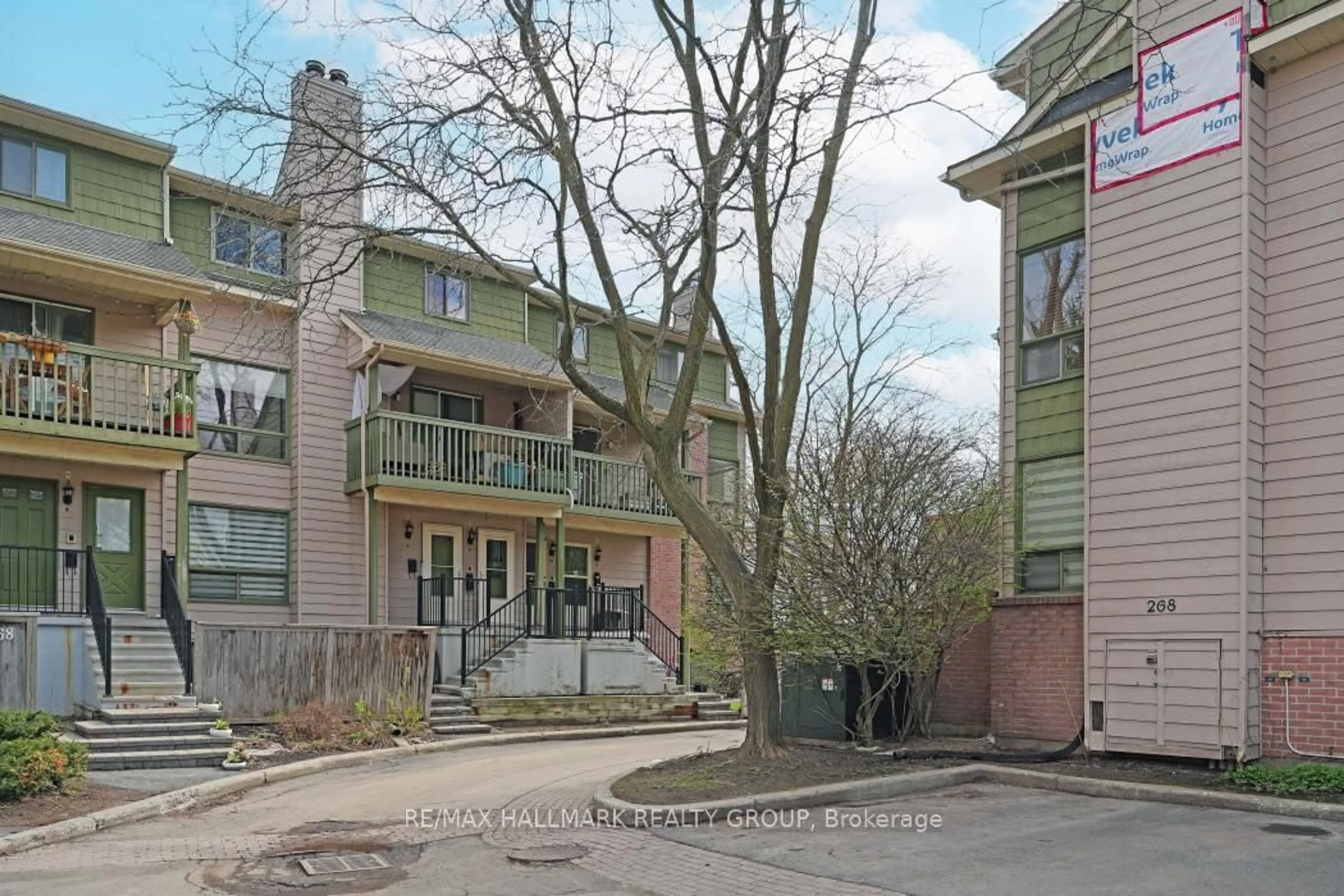 Unknown for 268 Presland Rd #10, Ottawa Ontario K1K 2B8