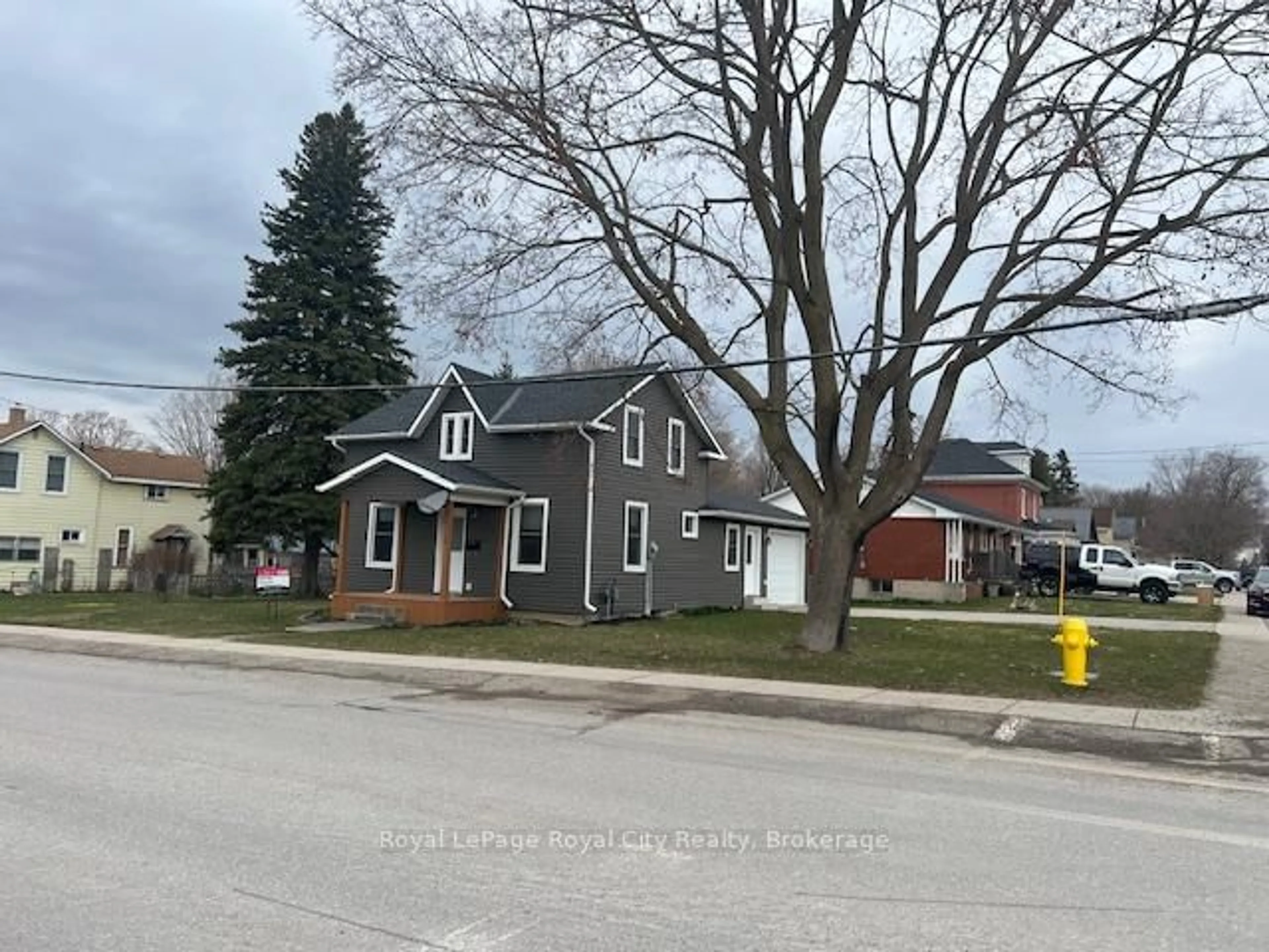 Unknown for 103 Victoria St, North Huron Ontario N0M 1L0