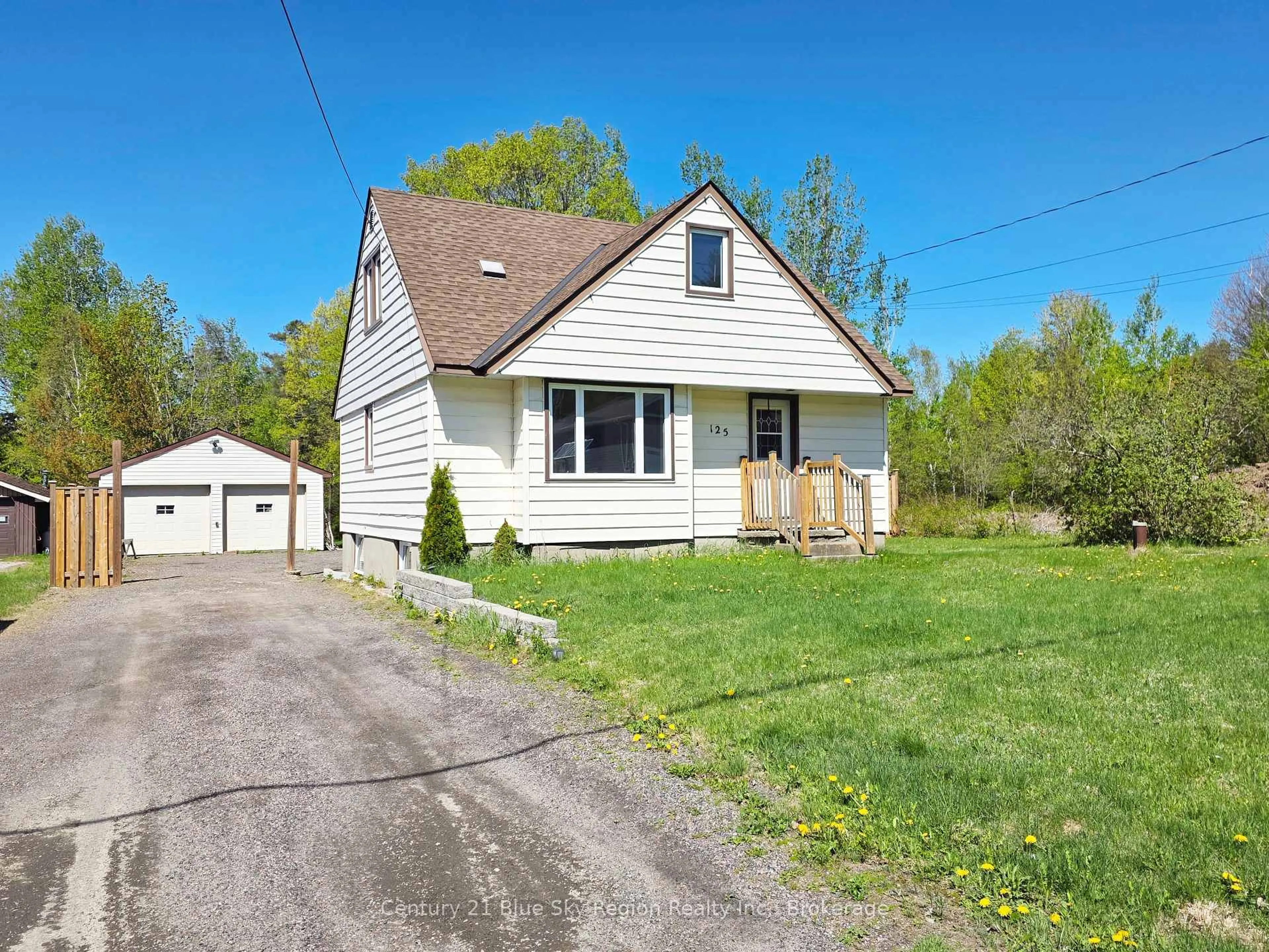 Unknown for 125 Larocque Rd, North Bay Ontario P1B 8G3