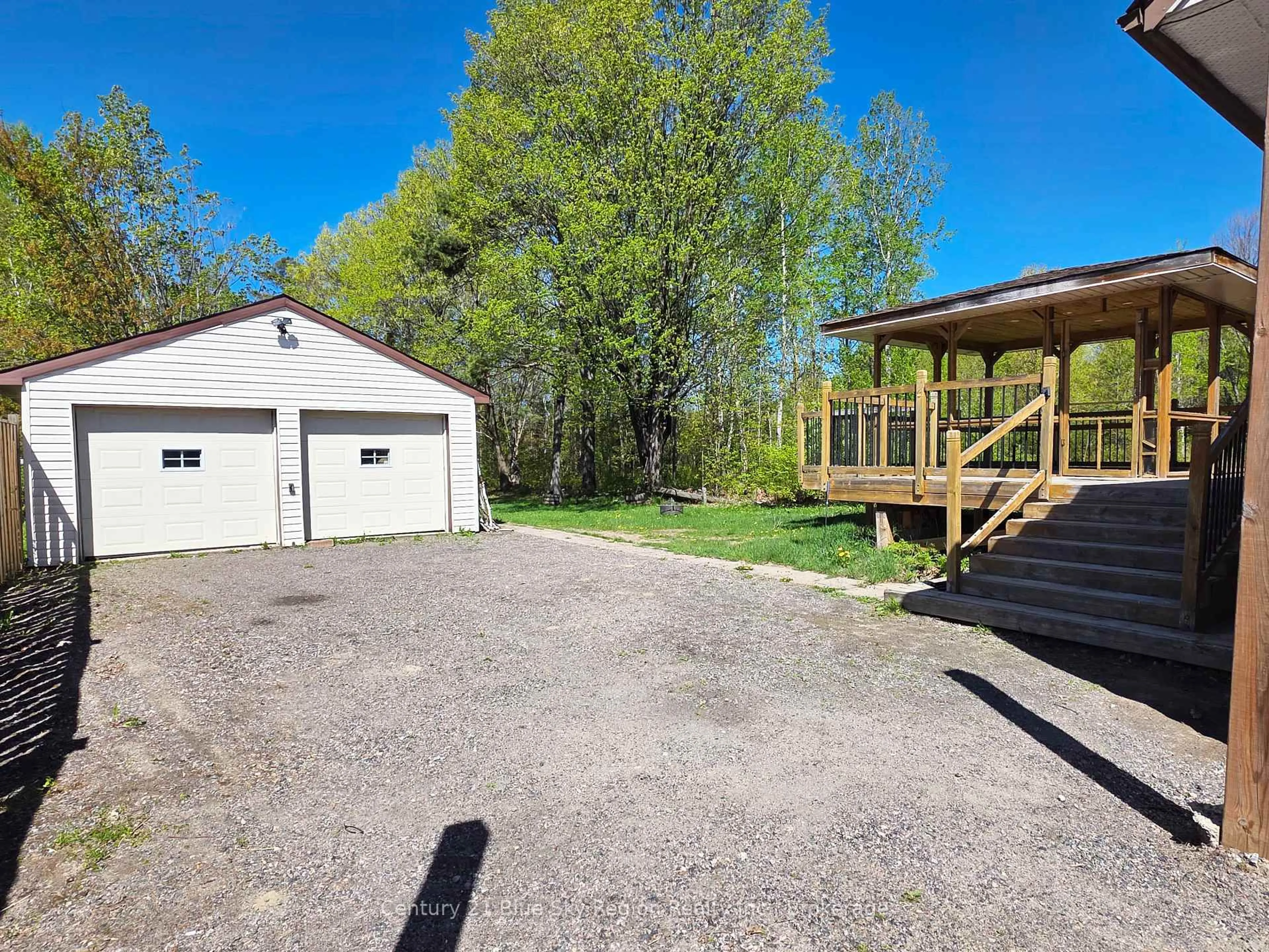A pic from outside/outdoor area/front of a property/back of a property/a pic from drone, unknown for 125 Larocque Rd, North Bay Ontario P1B 8G3