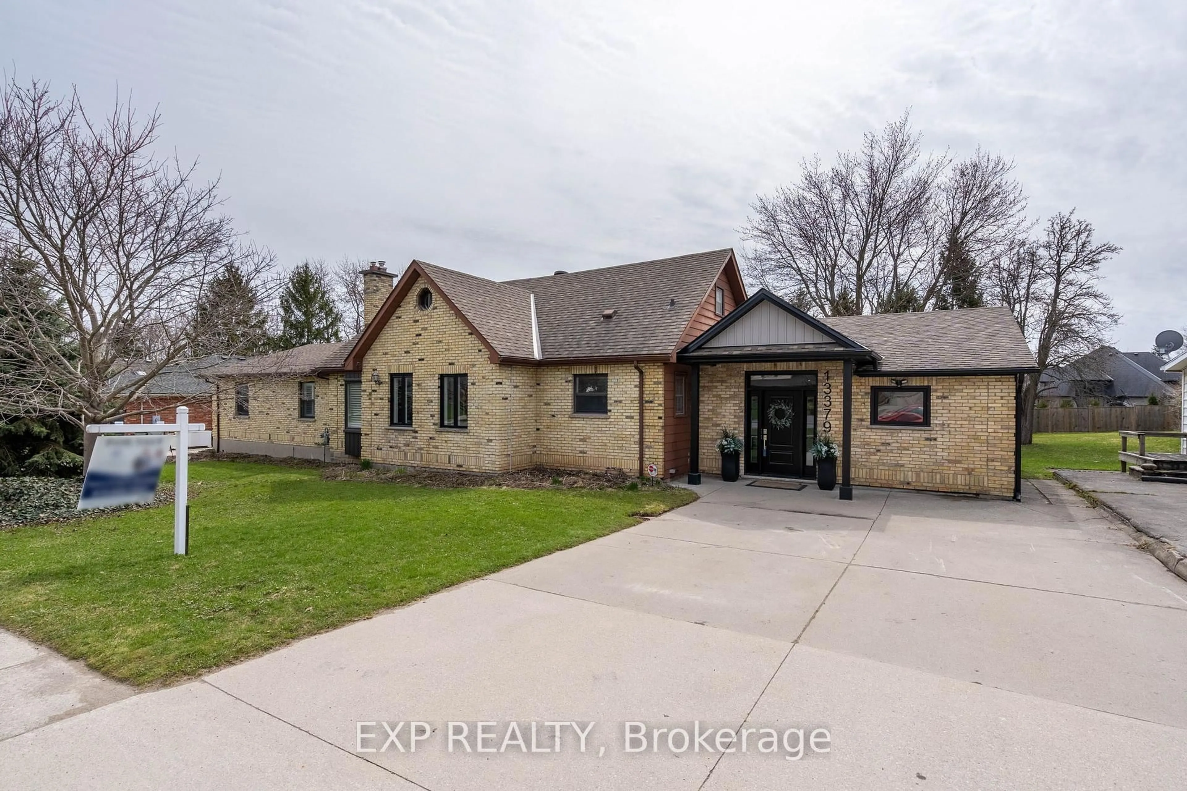 Unknown for 13379 Ilderton Rd, Middlesex Centre Ontario N0M 2A0