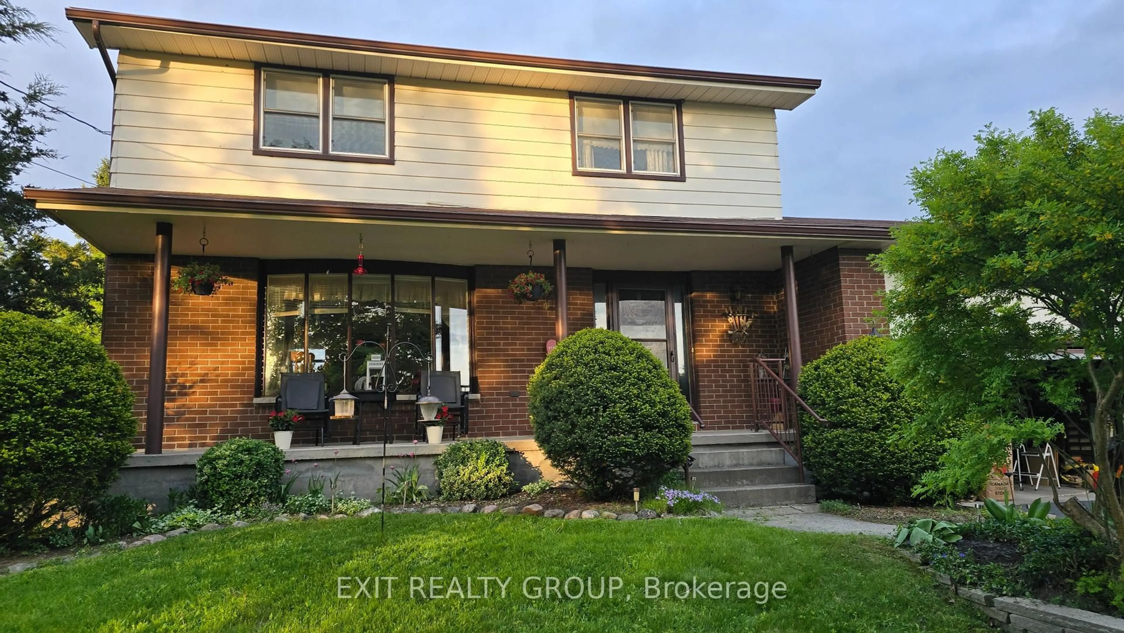 Home with brick exterior material, street for 152 Chatterton Valley Cres, Quinte West Ontario K0K 2B0