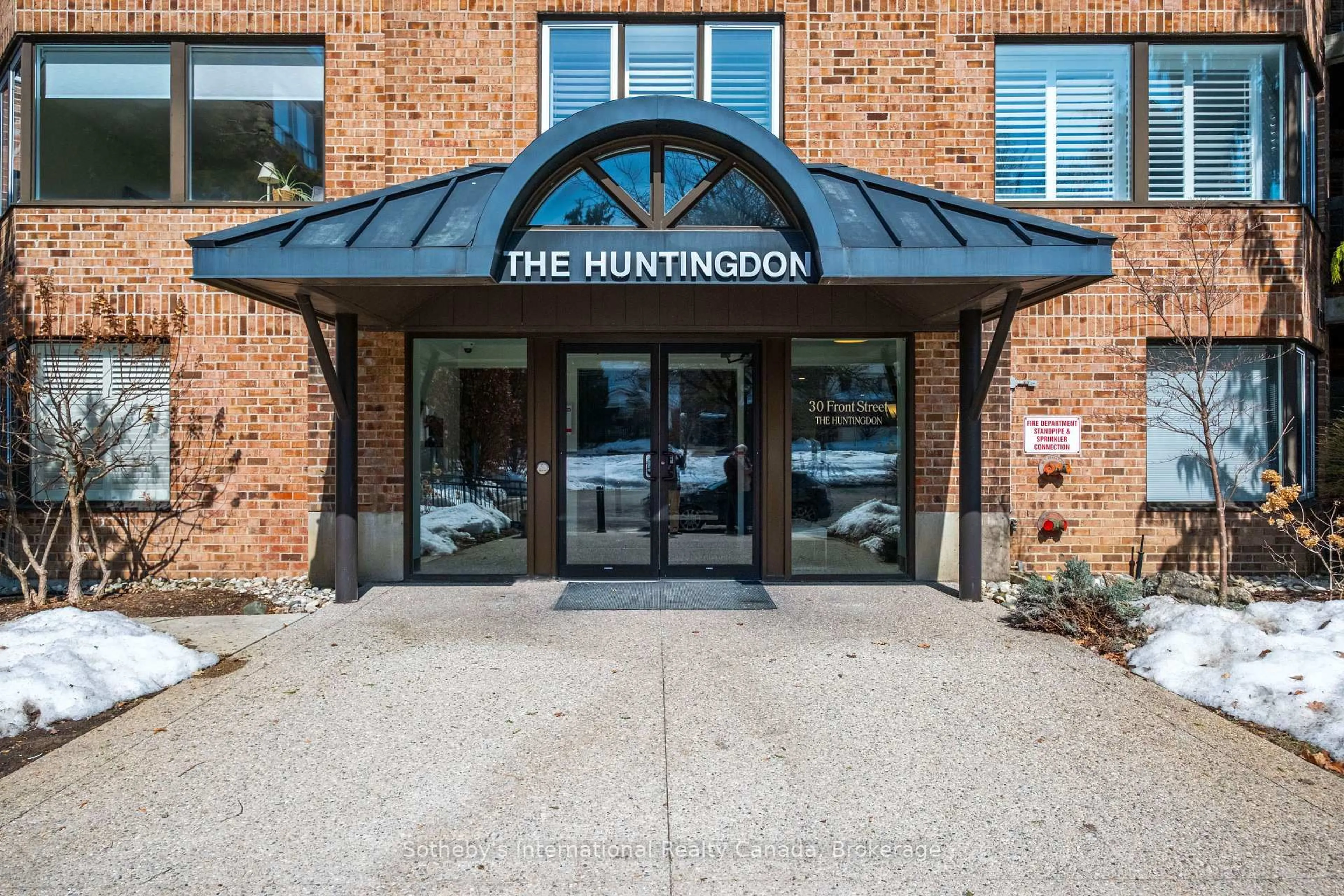 Indoor foyer for 30 Front St #401, Stratford Ontario N5A 7S3