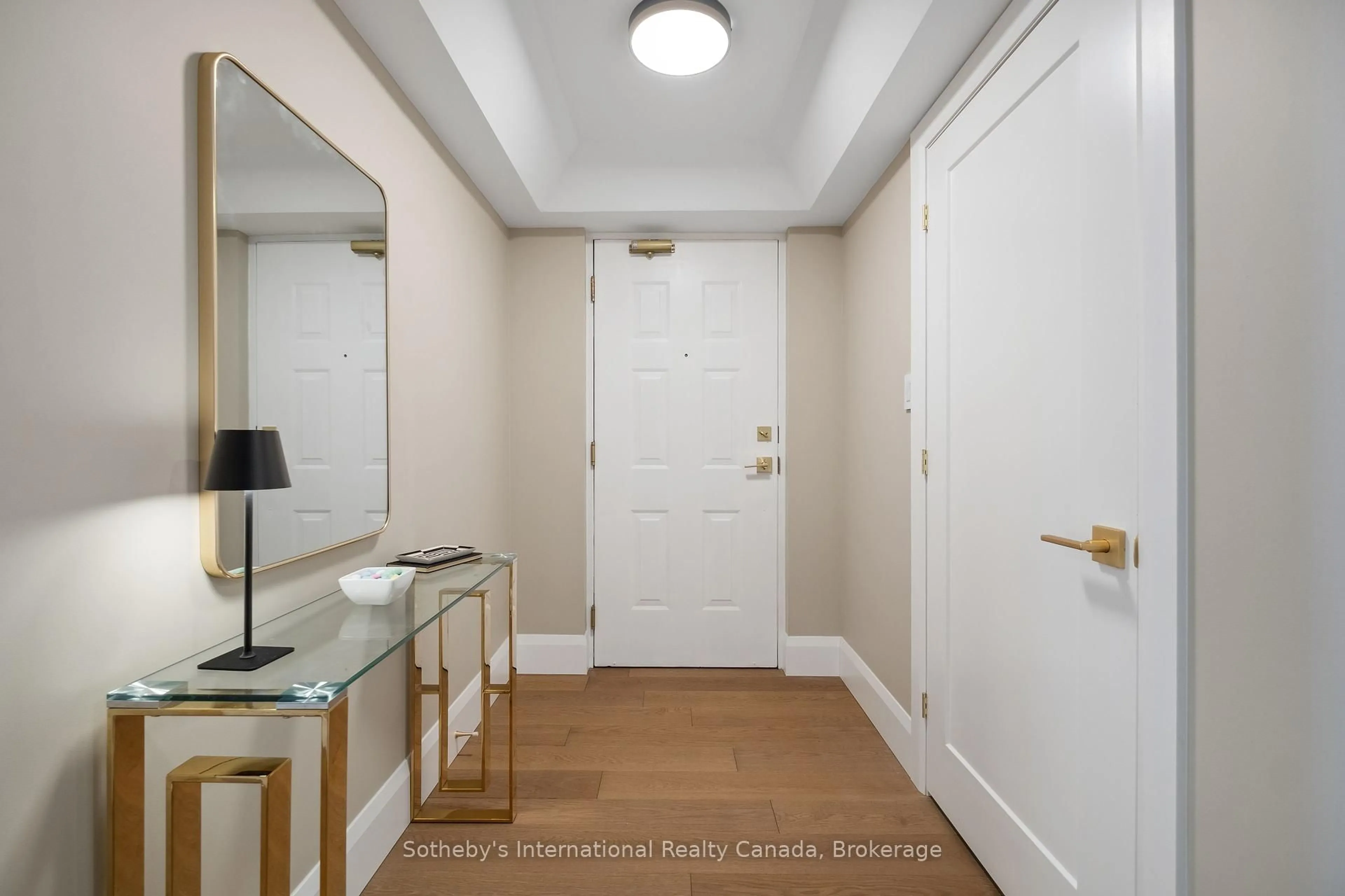 Indoor entryway for 30 Front St #401, Stratford Ontario N5A 7S3