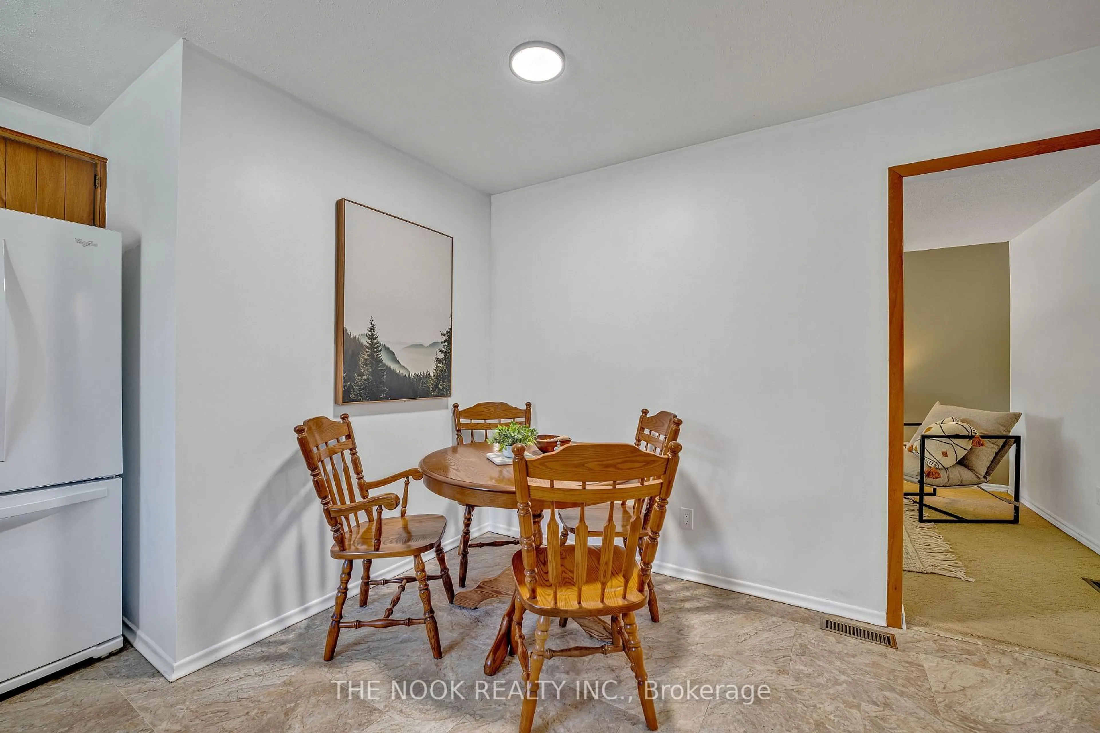 Dining room, unknown for 21 Rideau Cres, Peterborough South Ontario K9J 1G7