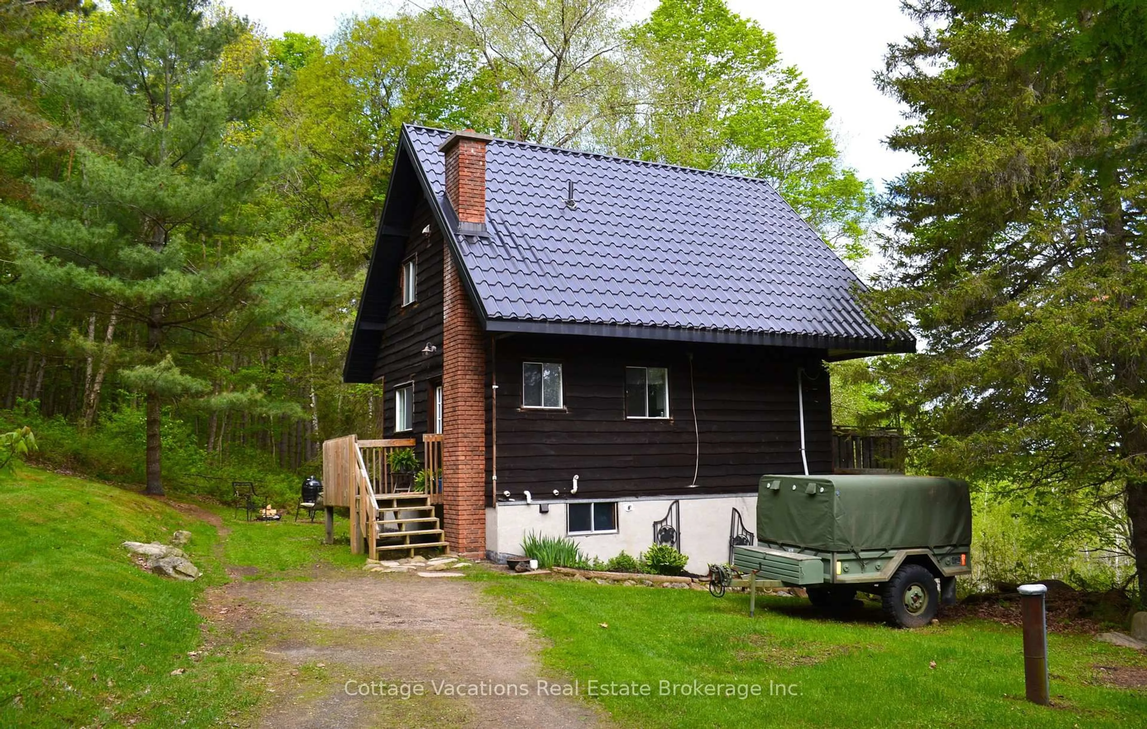 Unknown for 527 Aspdin Rd, Huntsville Ontario P1H 1Y4