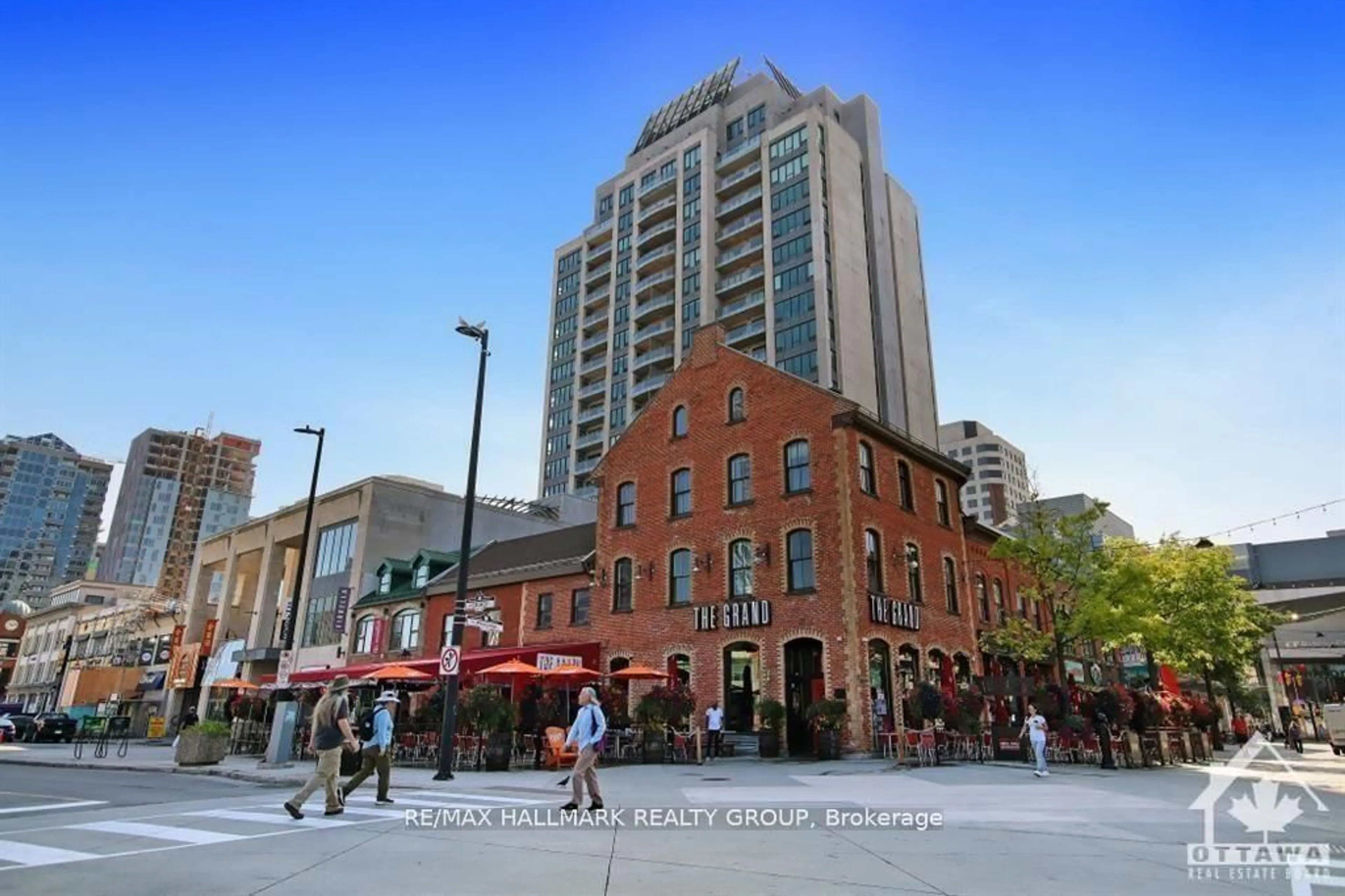 Patio, building for 90 GEORGE St #1301, Ottawa Ontario K1N 0A8