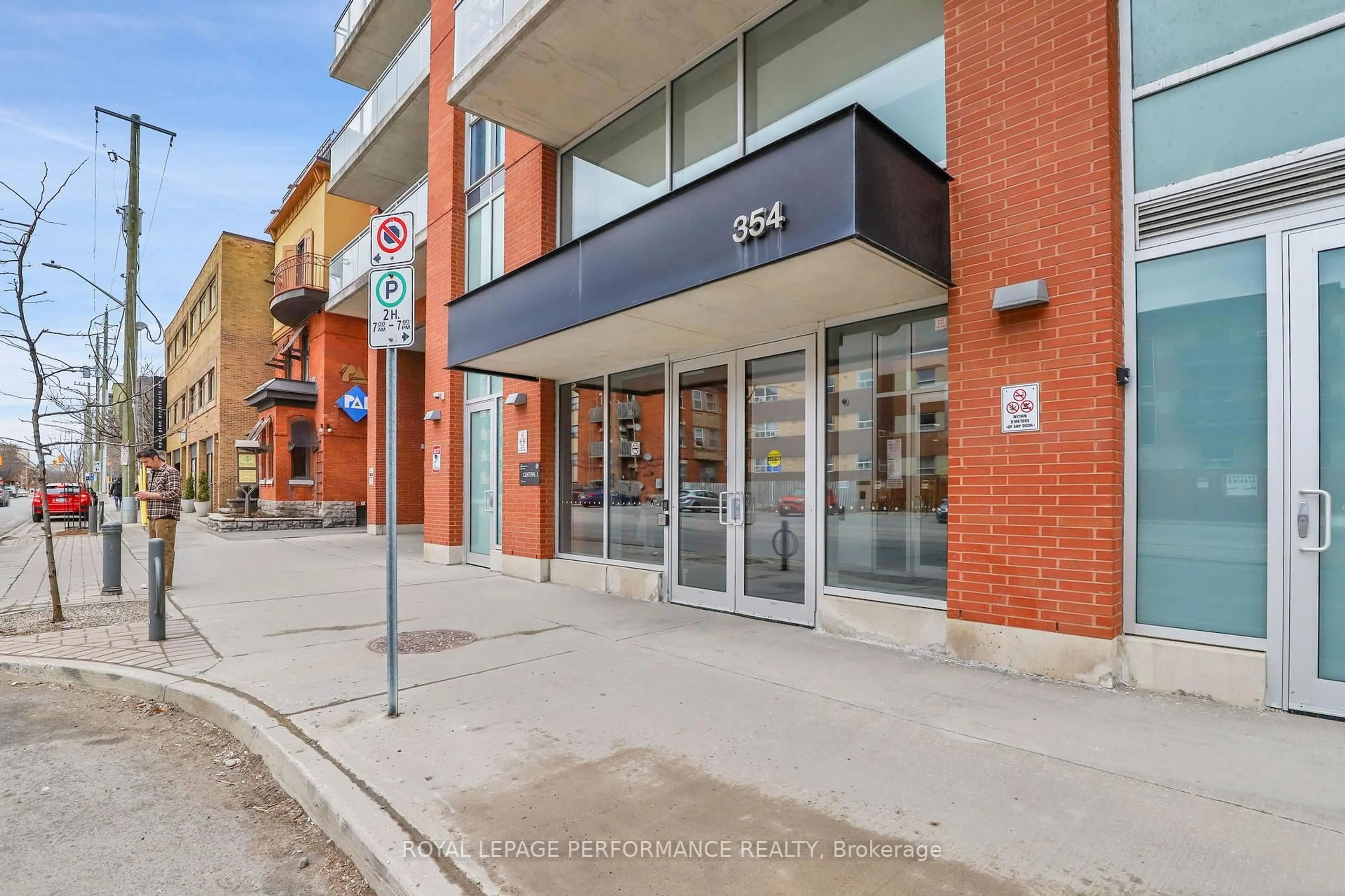 Unknown for 354 Gladstone Ave #815, Ottawa Ontario K2P 0R4