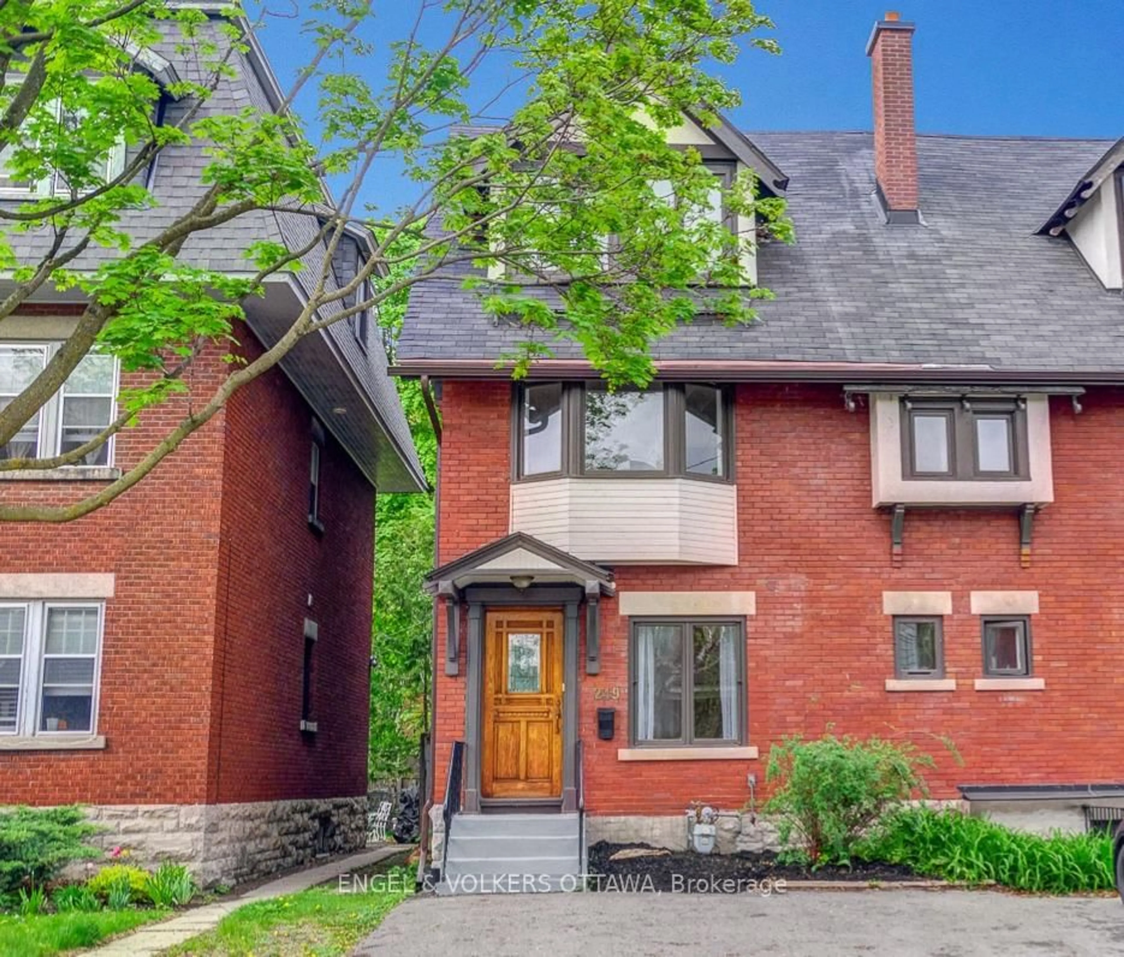 Home with brick exterior material, street for 249 First Ave, Ottawa Ontario K1S 2G5