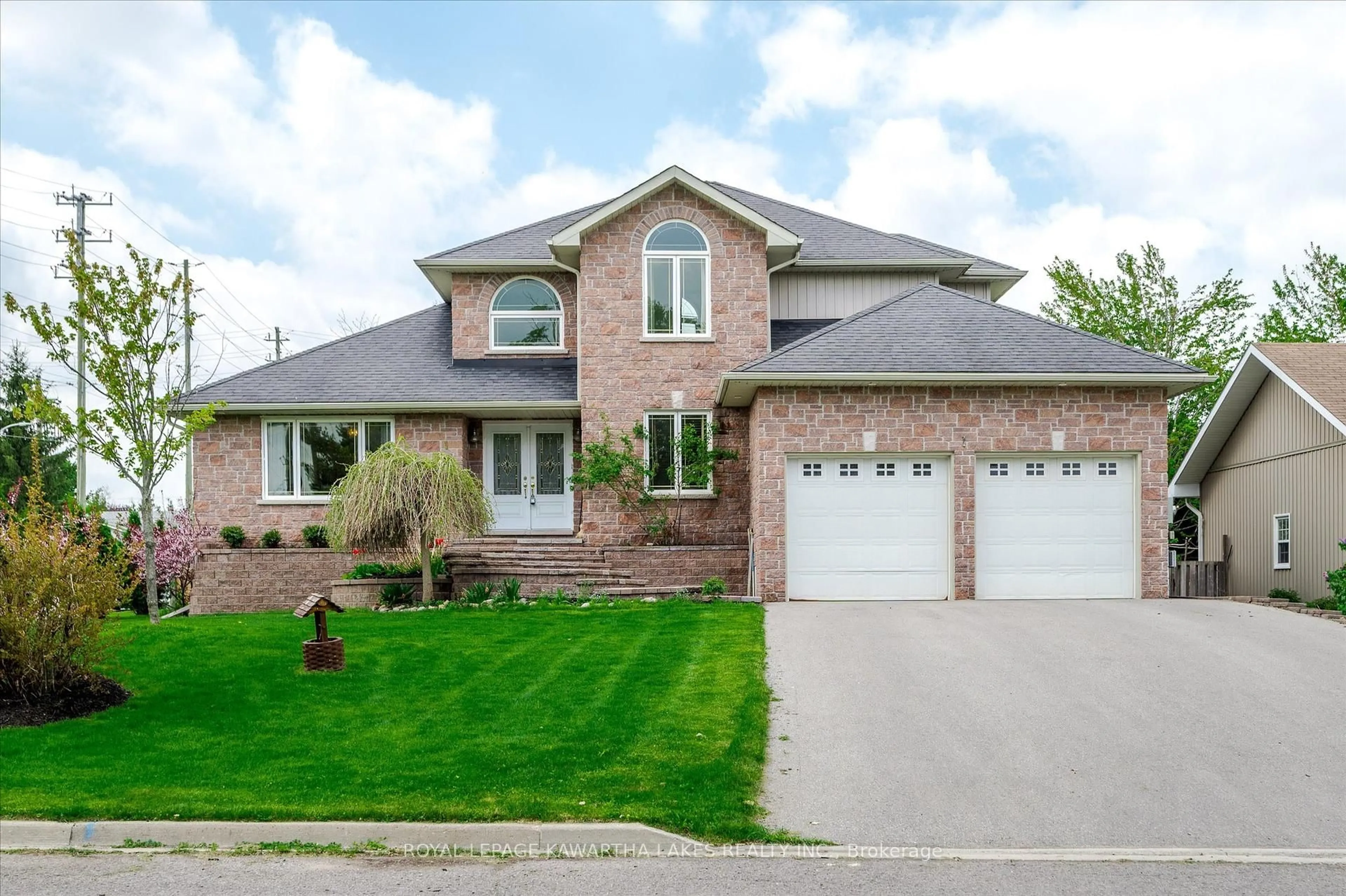 Home with brick exterior material, street for 1 William Booth Cres, Kawartha Lakes Ontario K9V 6E1