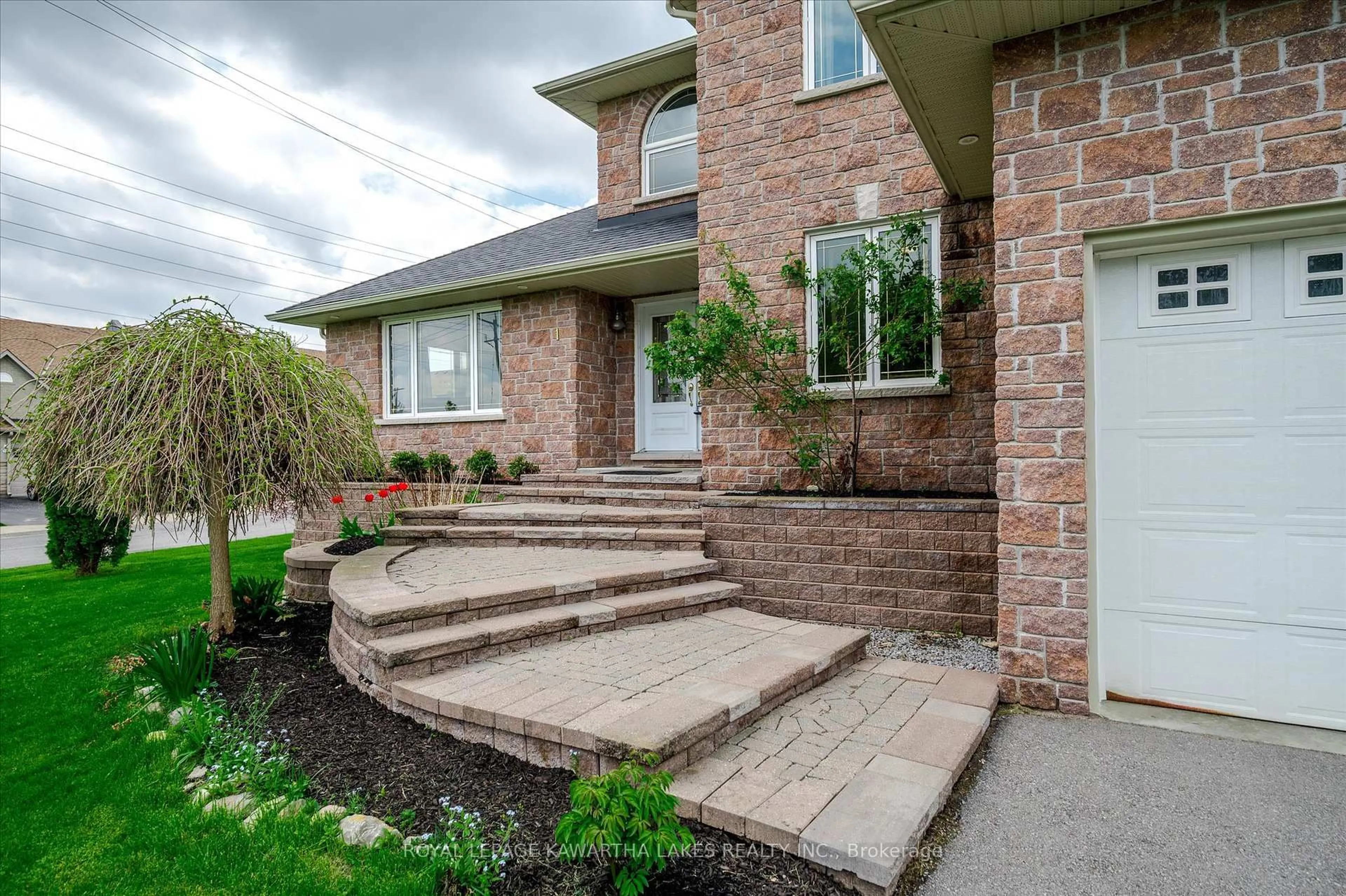Home with brick exterior material, street for 1 William Booth Cres, Kawartha Lakes Ontario K9V 6E1