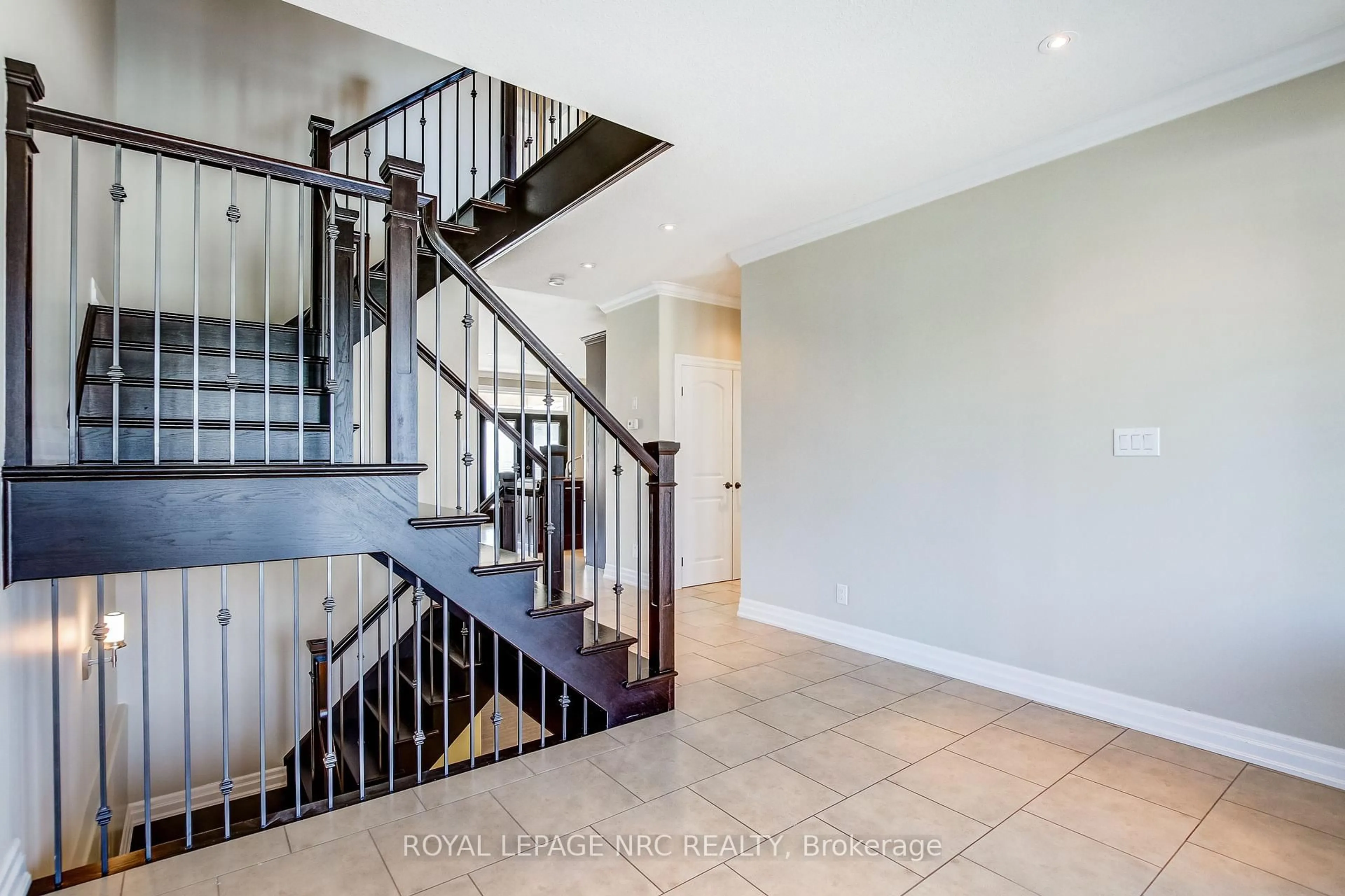 Unknown for 5784 Ironwood St, Niagara Falls Ontario L2H 0G4