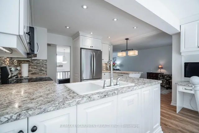 Additional property image - 34 Palm Crt