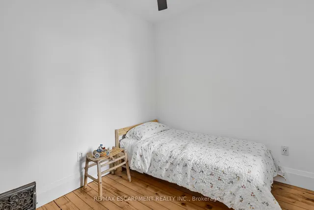 Additional property image - 20 TUCKETT St