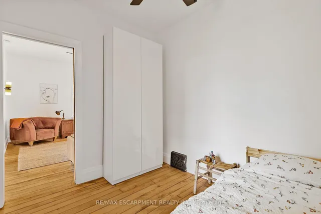 Additional property image - 20 TUCKETT St
