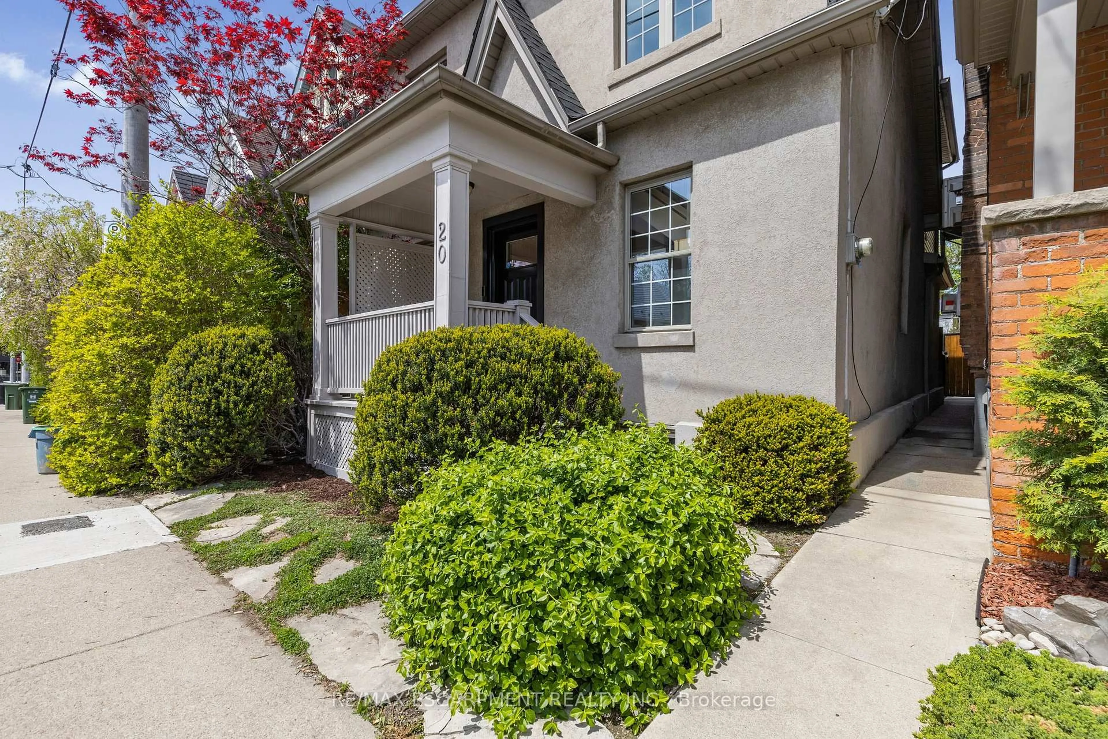 Unknown for 20 TUCKETT St, Hamilton Ontario L8P 2A7