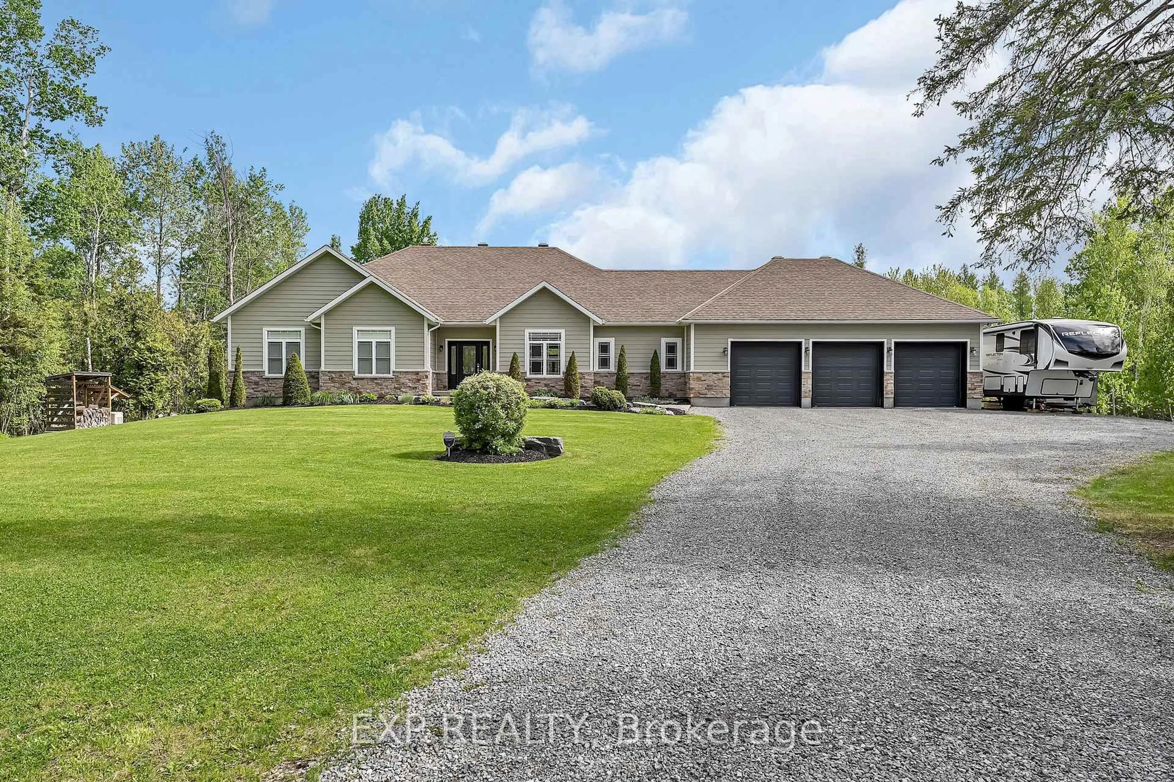 A pic from outside/outdoor area/front of a property/back of a property/a pic from drone, street for 155 Wilbert Cox Dr, Carp Ontario K0A 1L0