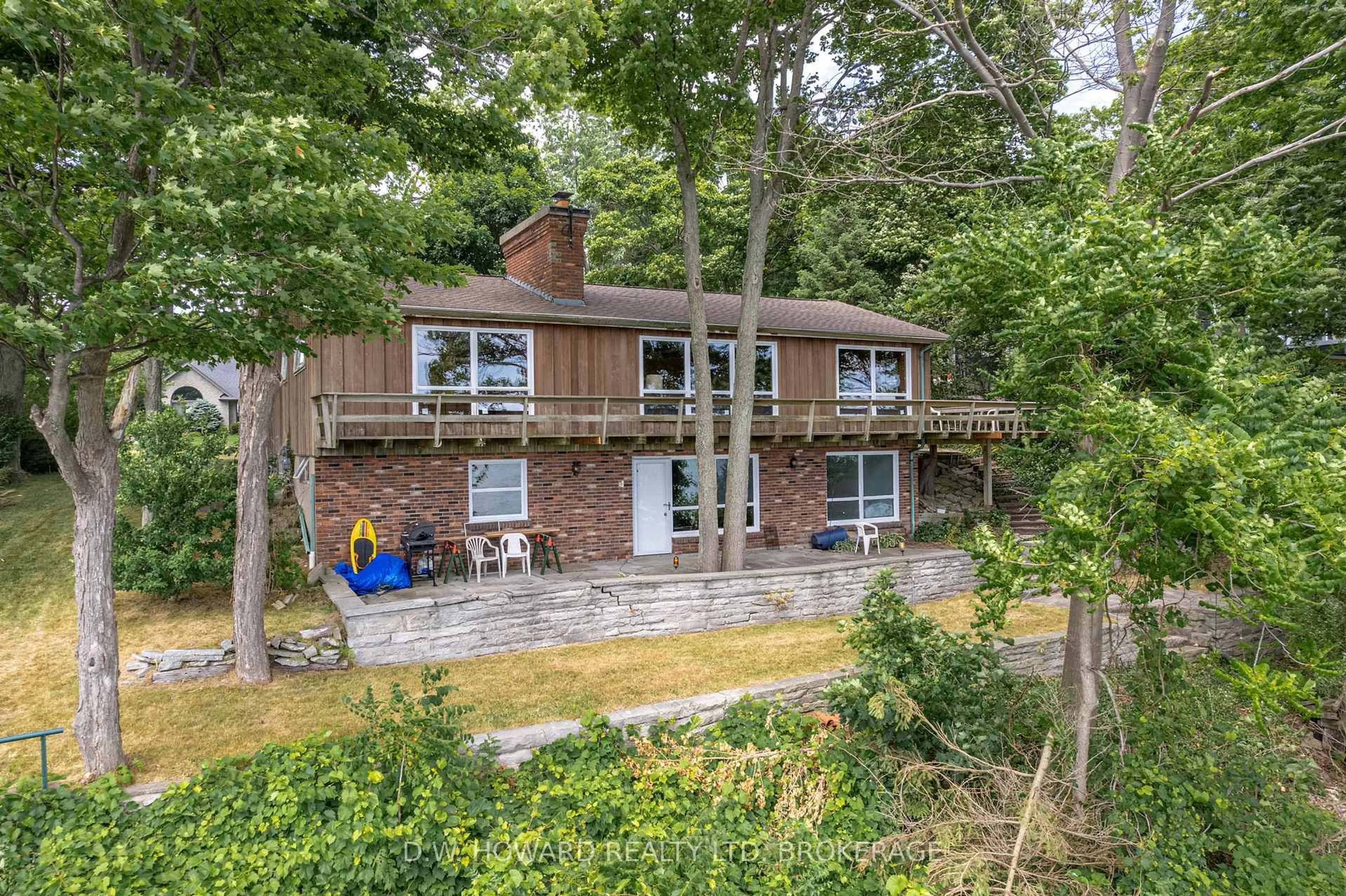 A pic from outside/outdoor area/front of a property/back of a property/a pic from drone, water/lake/river/ocean view for 10121 Cedar Crest Rd, Wainfleet Ontario L3K 5V4