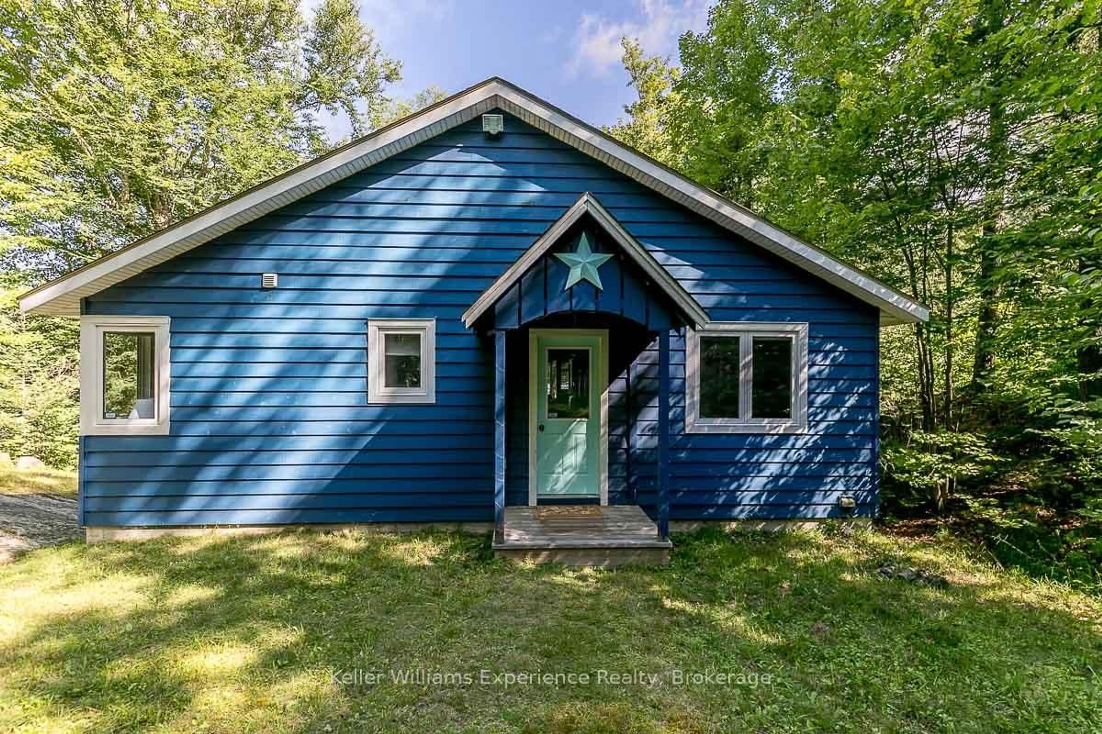 Home with vinyl exterior material, unknown for 1123 Stone Gate Lane, Bracebridge Ontario P1L 1X1