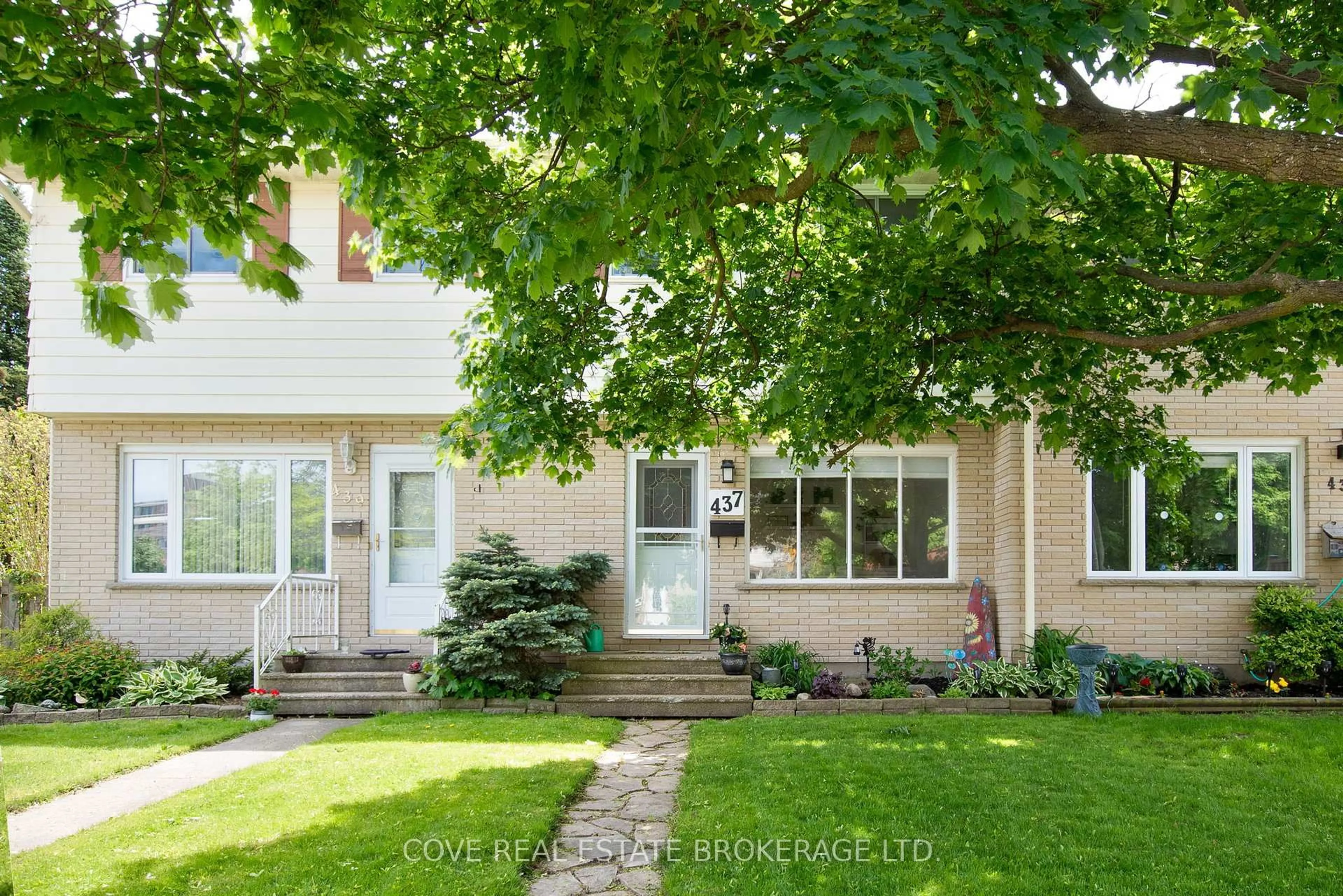 Unknown for 437 Forest Ave, St. Thomas Ontario N5R 5G2