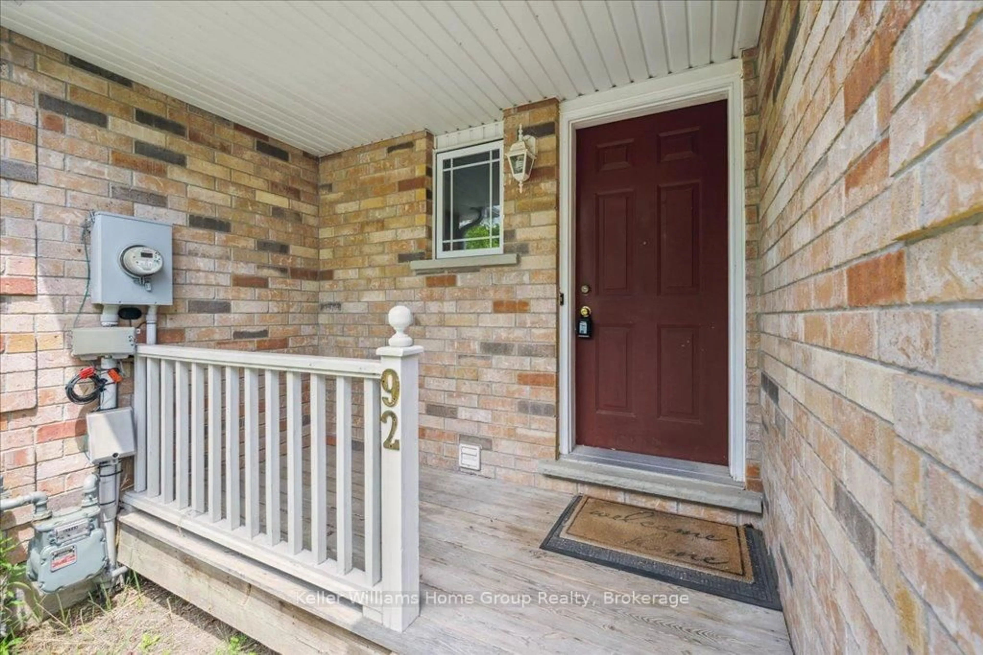 Indoor entryway for 92 Rodgers Rd, Guelph Ontario N1G 4Z5