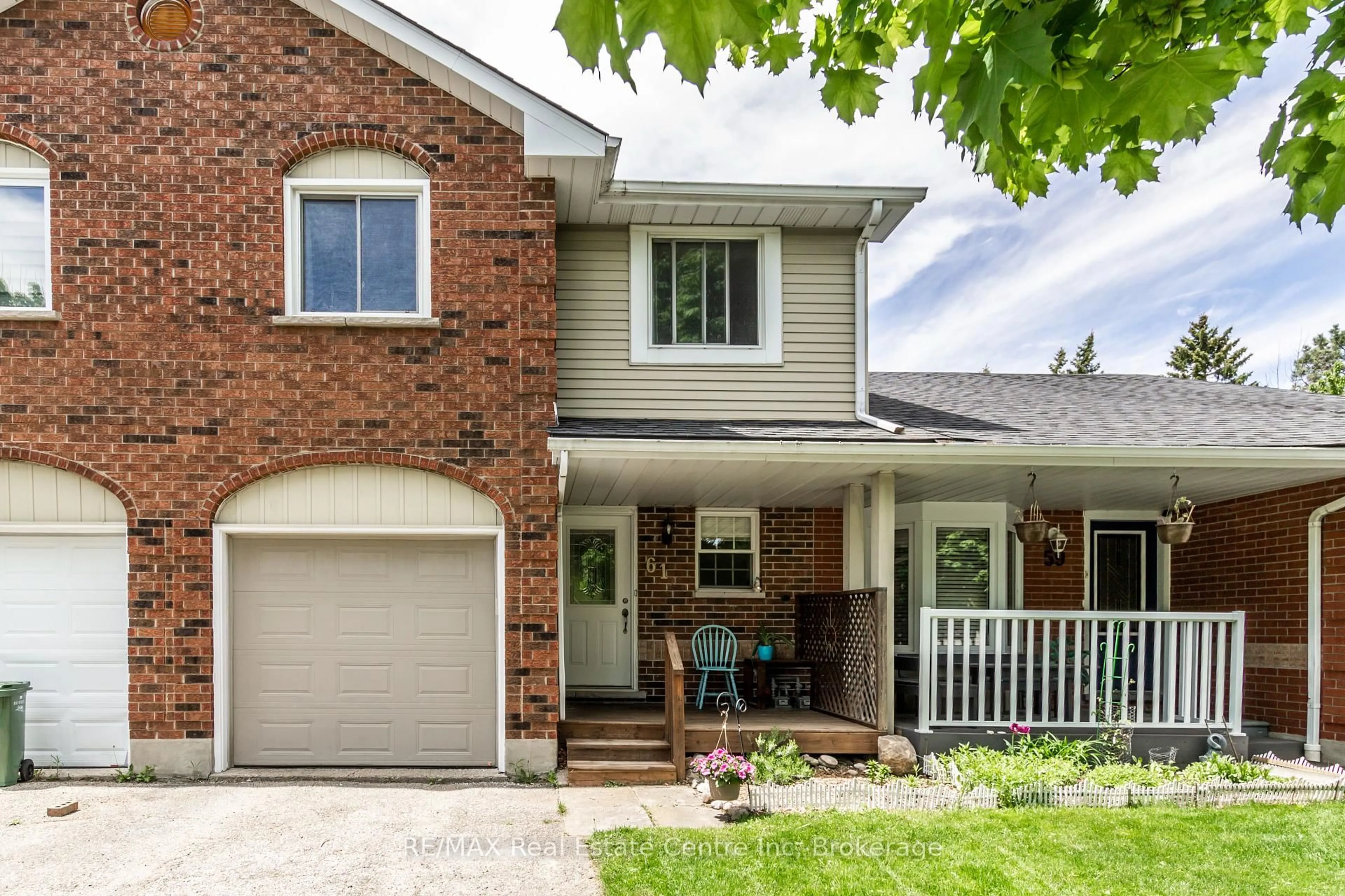 Home with brick exterior material, street for 61 Grandridge Cres, Guelph Ontario N1H 8G2