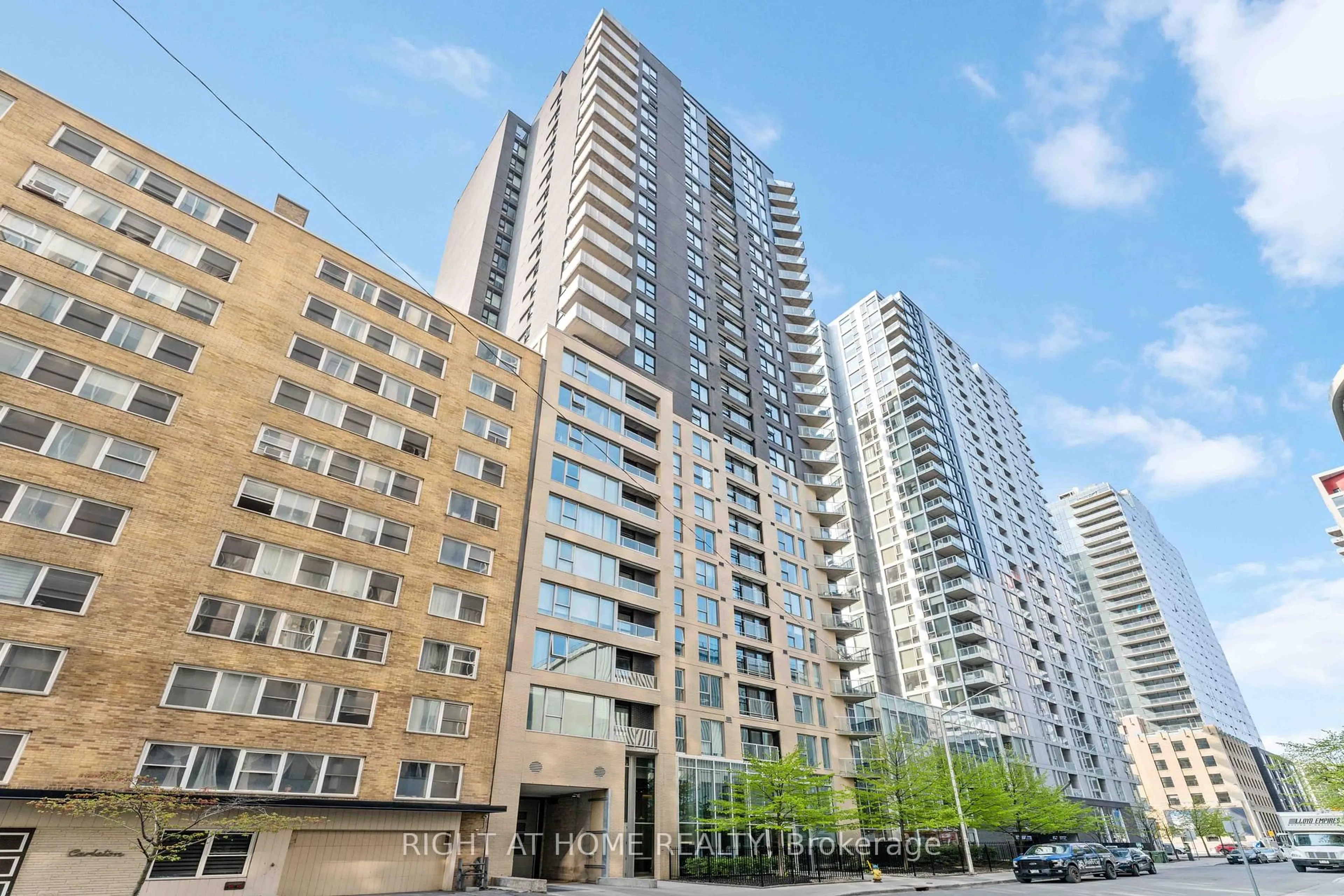 Patio, unknown for 40 Nepean St #1607, Ottawa Ontario K2P 0X5