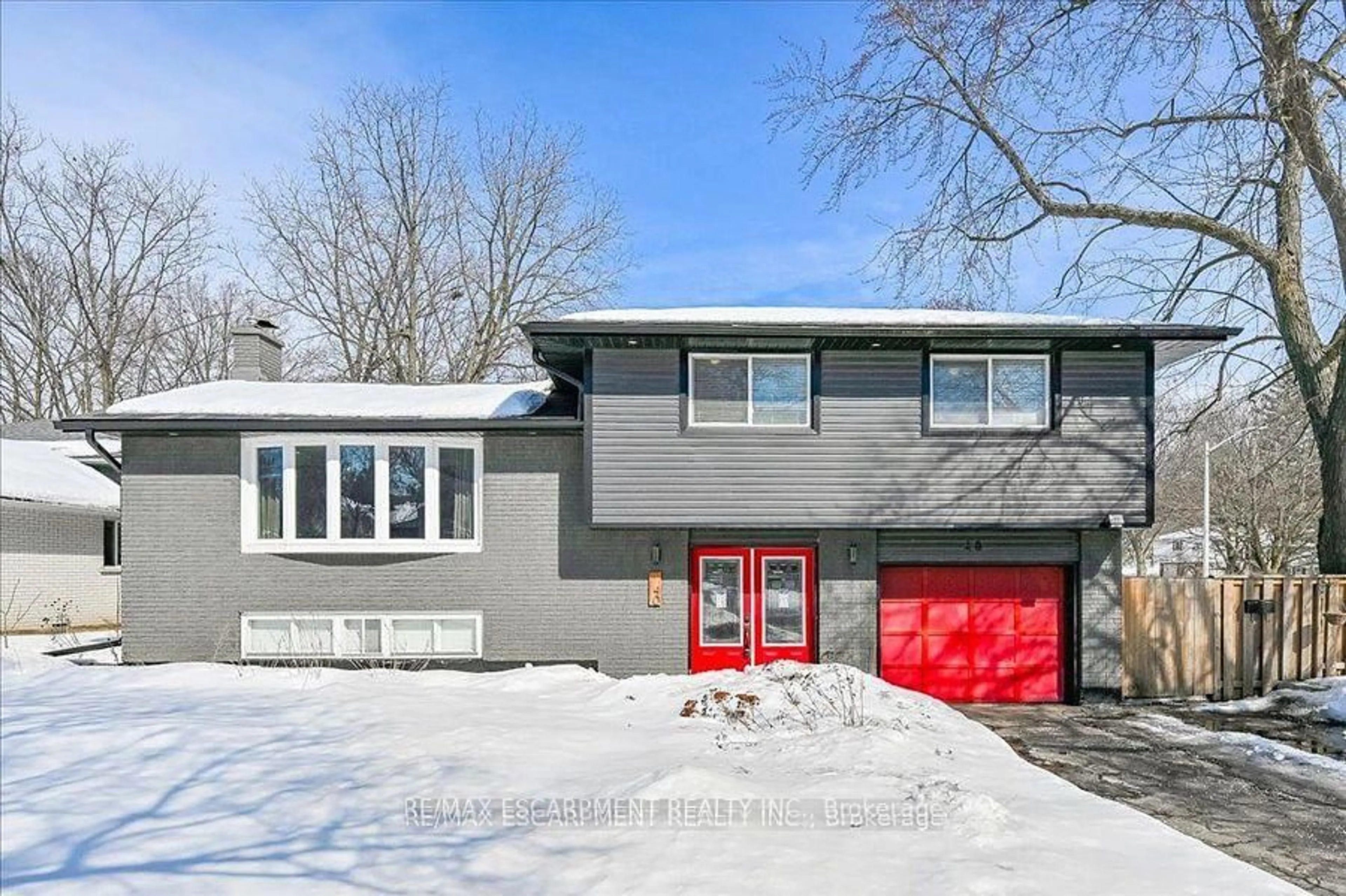 Home with brick exterior material, street for 40 Terrystone Walk, Waterloo Ontario N2J 2G4