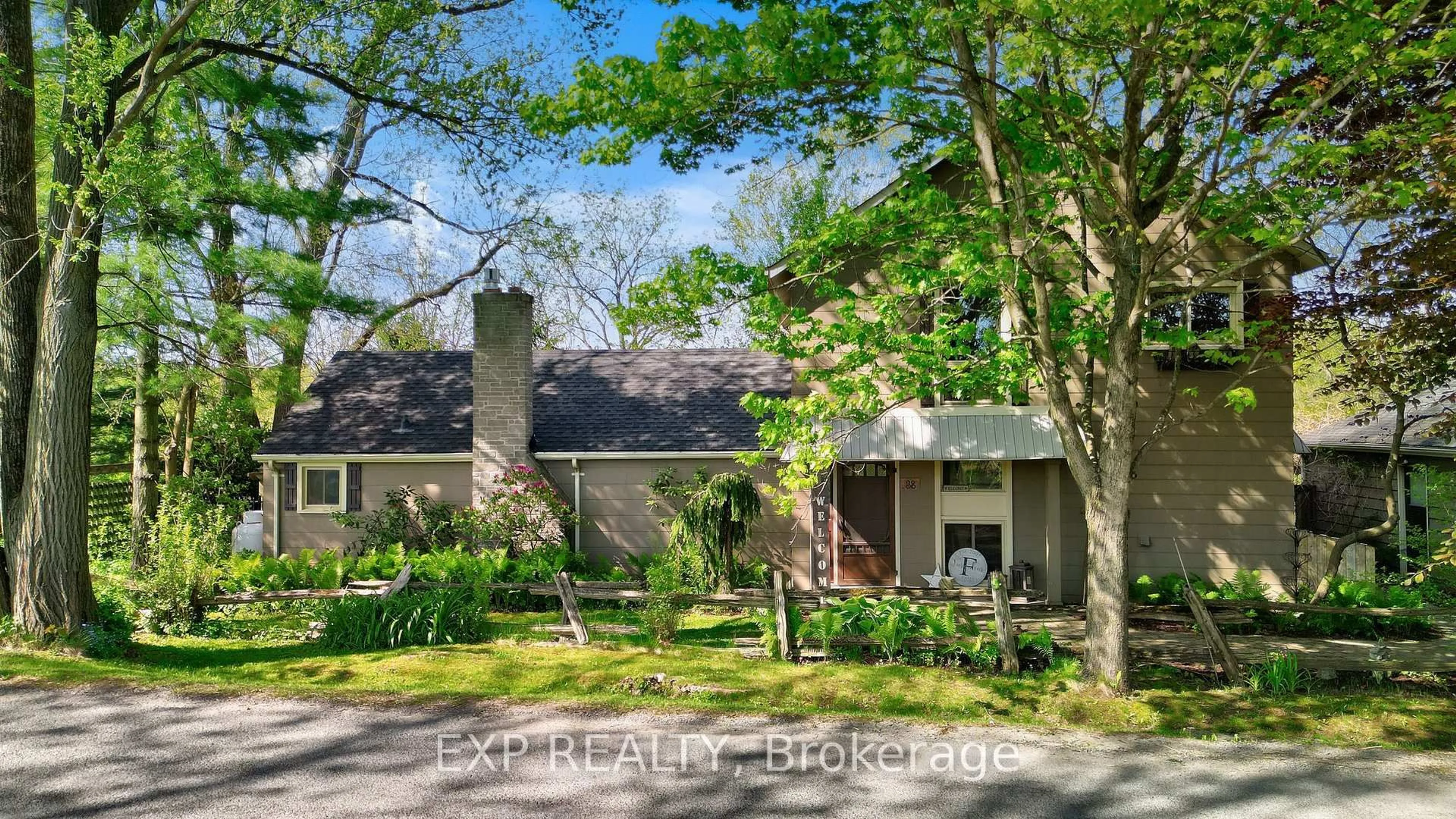 Home with brick exterior material, street for 38 Roland Rd, Pelham Ontario L0S 1M0