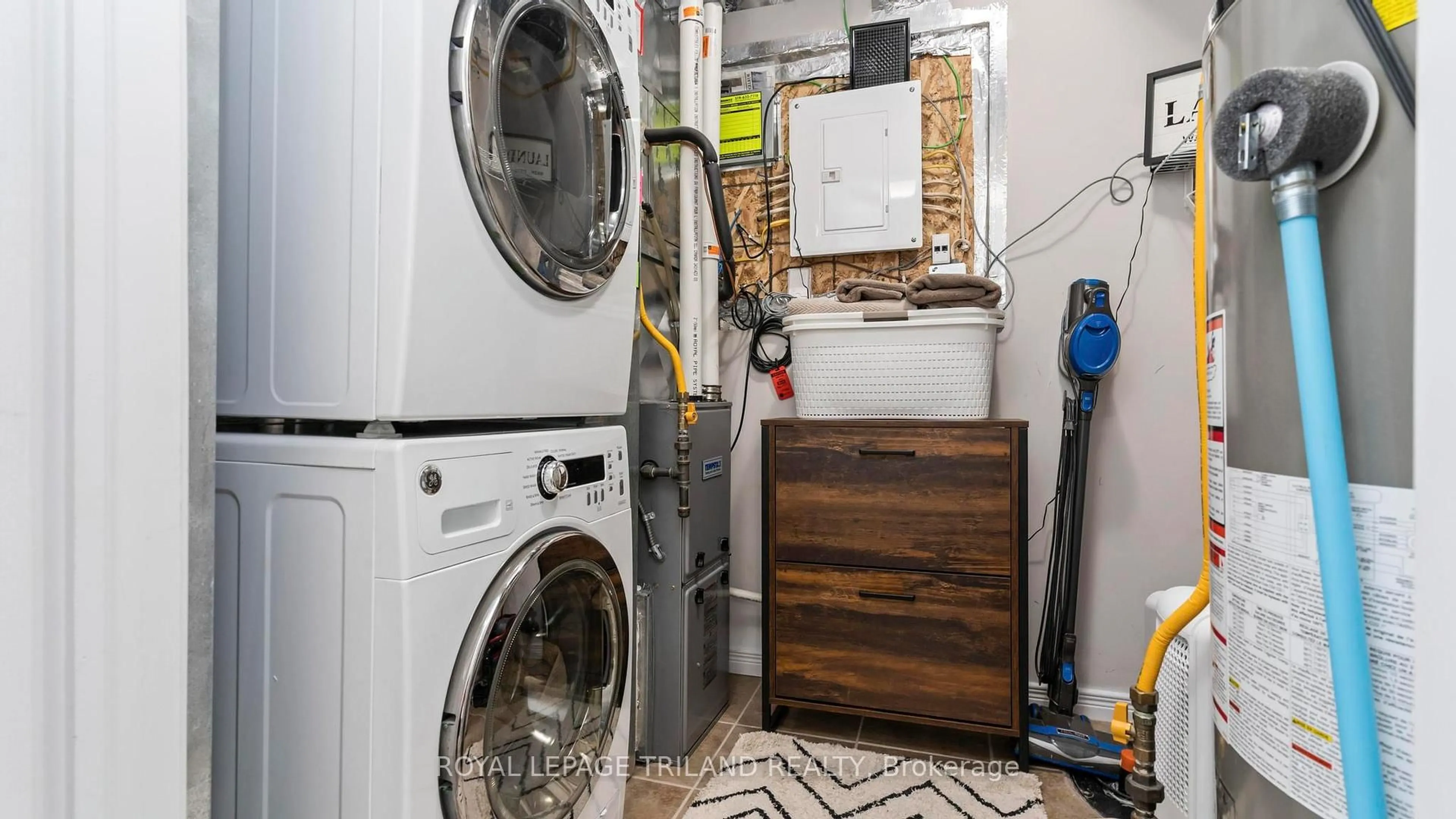 Laundry room for 3200 SINGLETON Ave #74, London South Ontario N6L 0C7