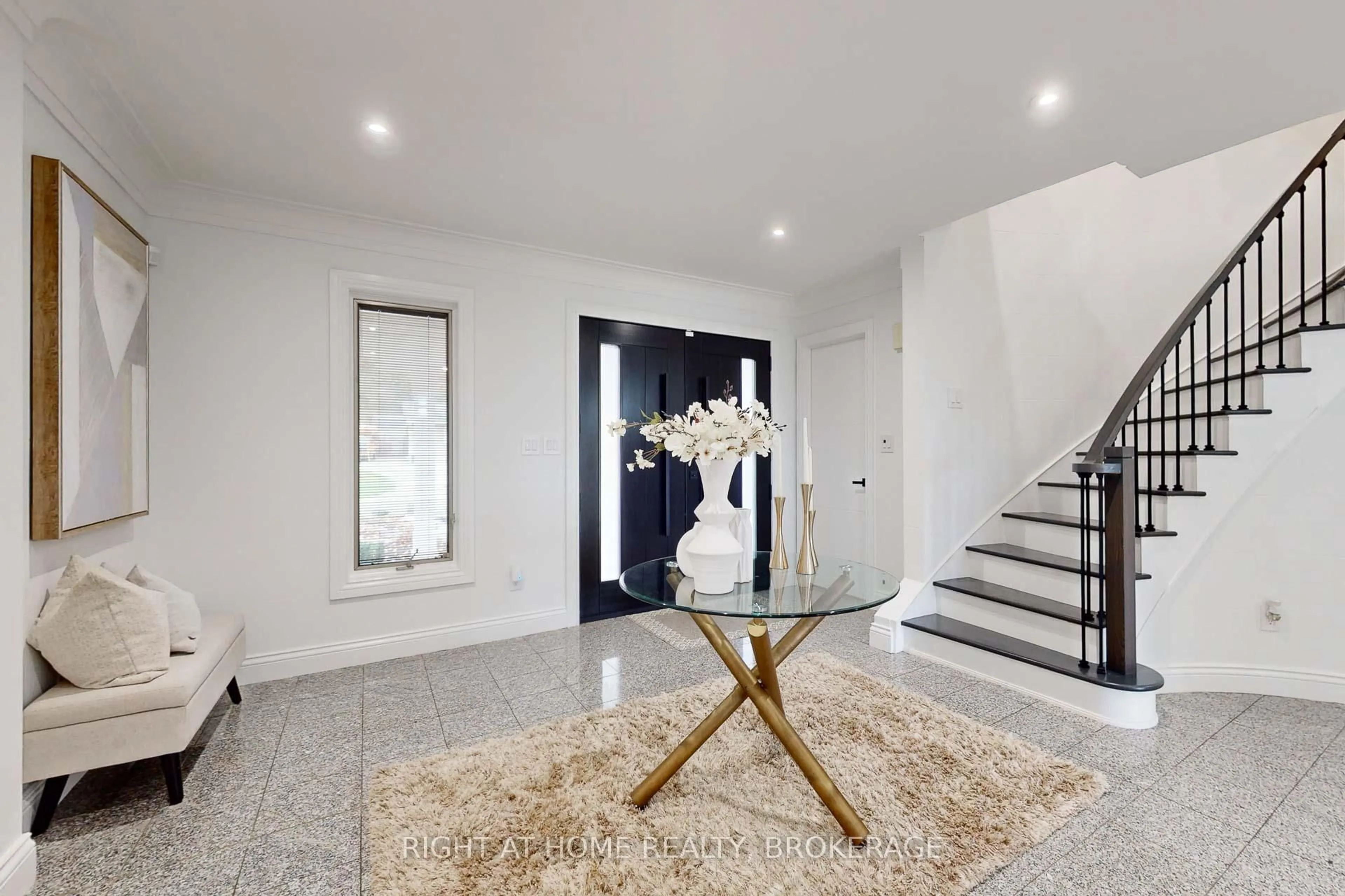 Indoor foyer for 34 Maple Ave, Hamilton Ontario L9H 4W4